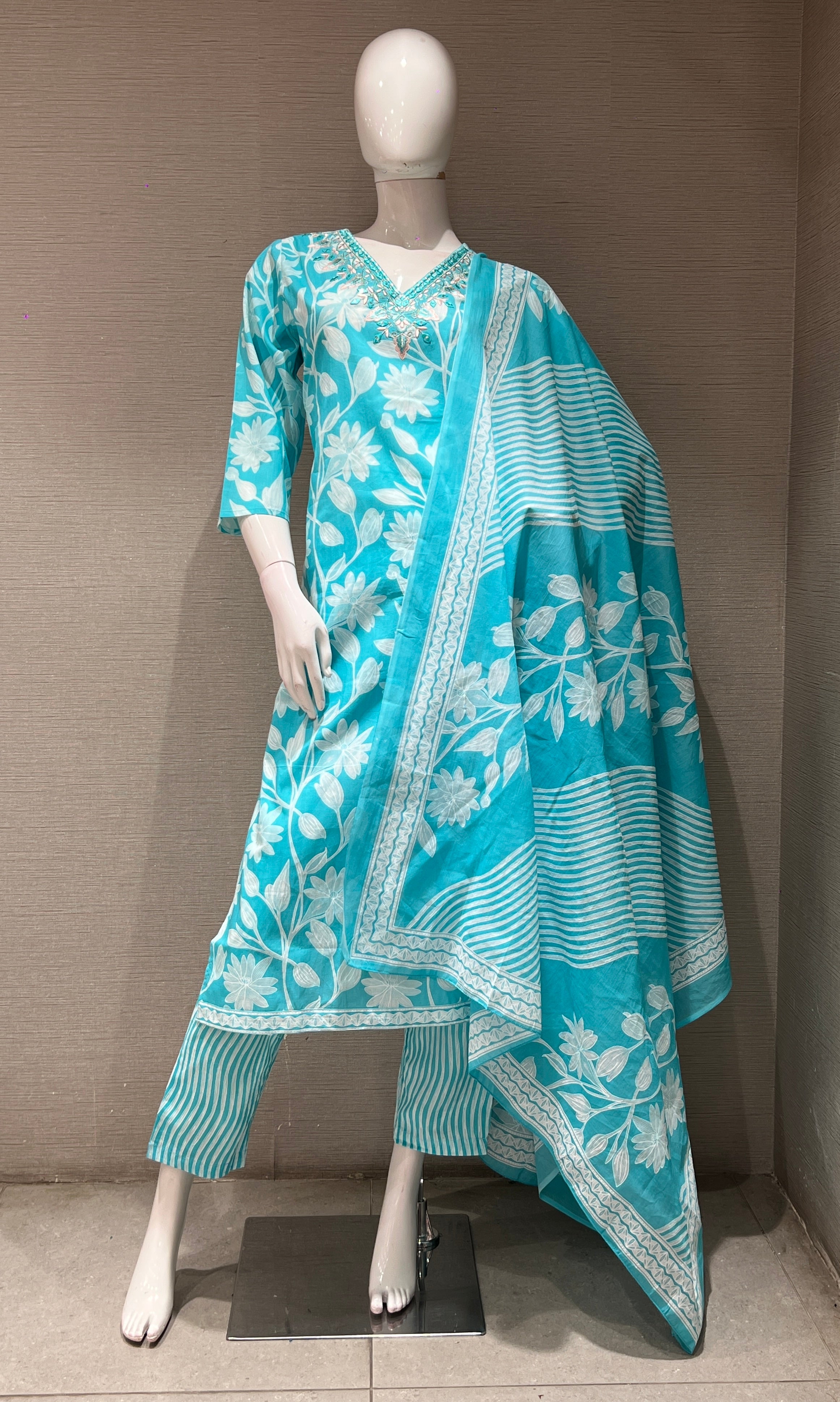 Light blue FLORAL PRINT kurta set