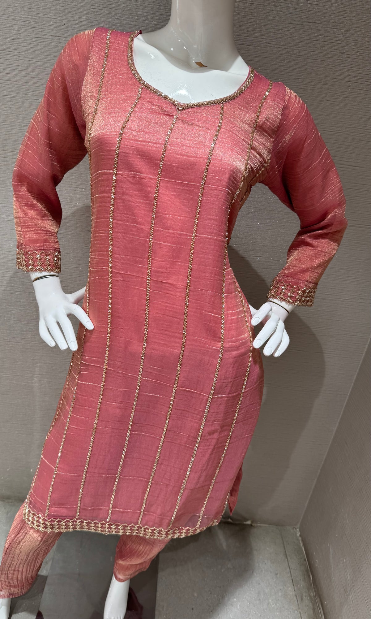 Pink Shimmer Striped ethnic Straight Cut kurta set