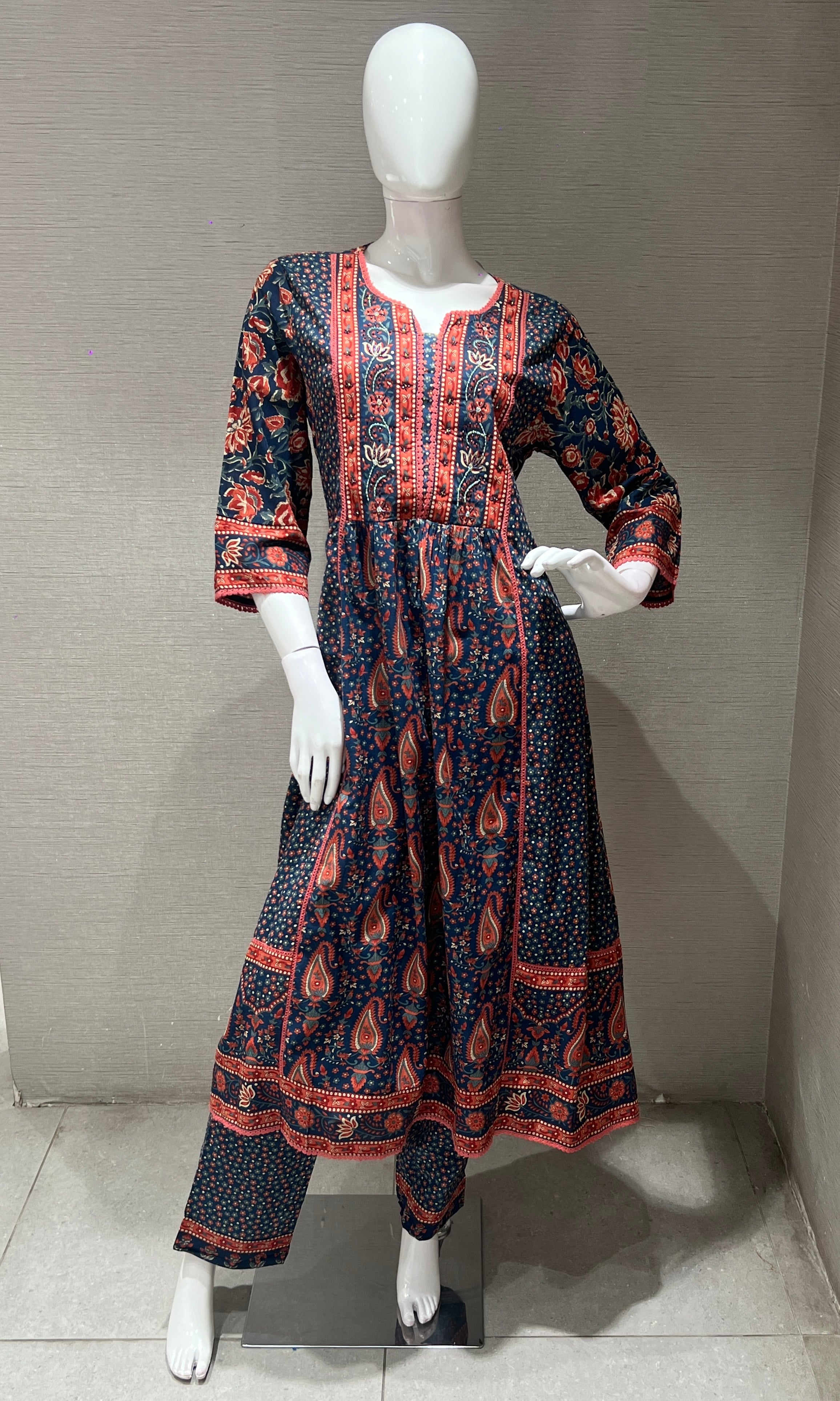 Navi blue Floral Kurta Set with Dupatta