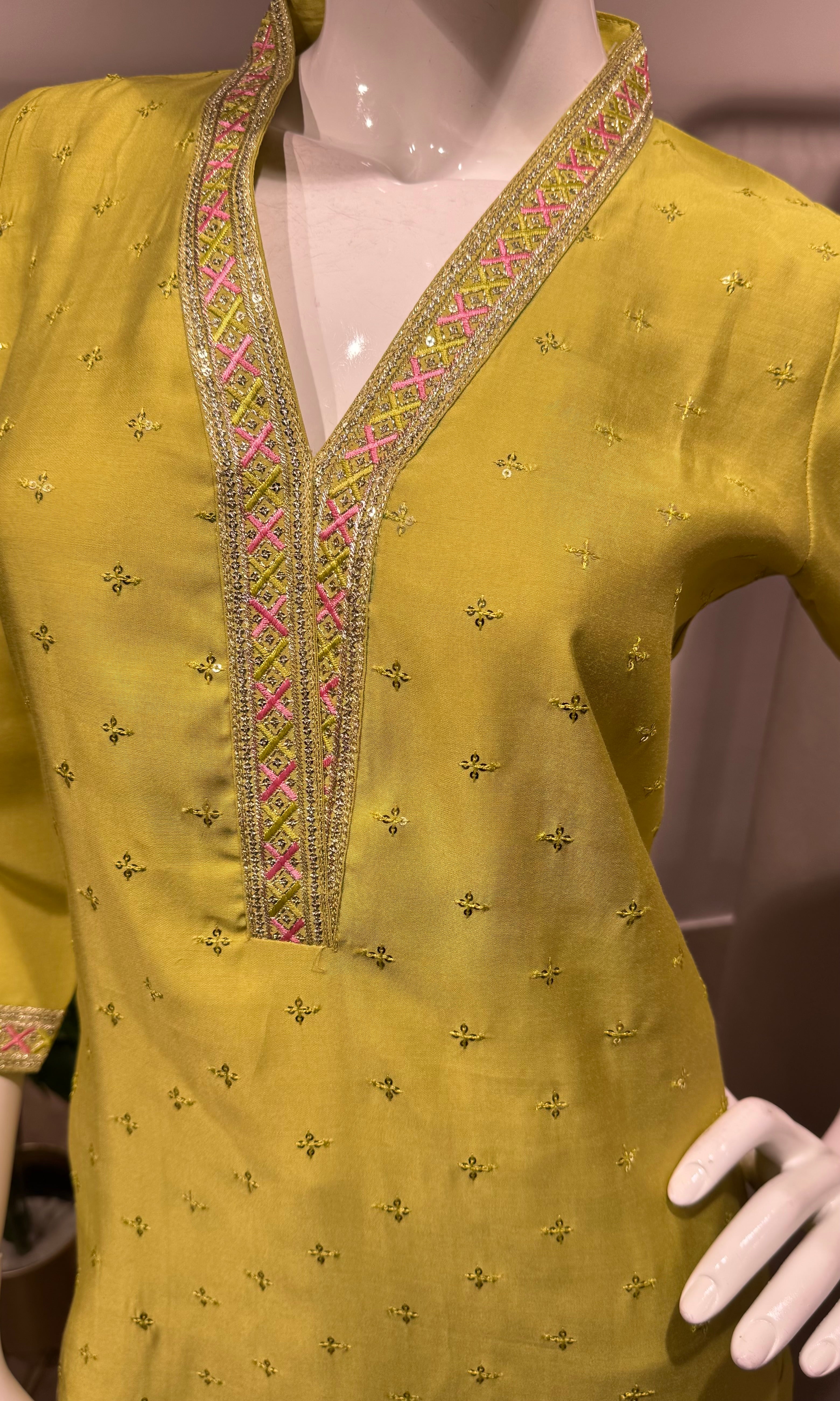 green embroidered straight kurta set