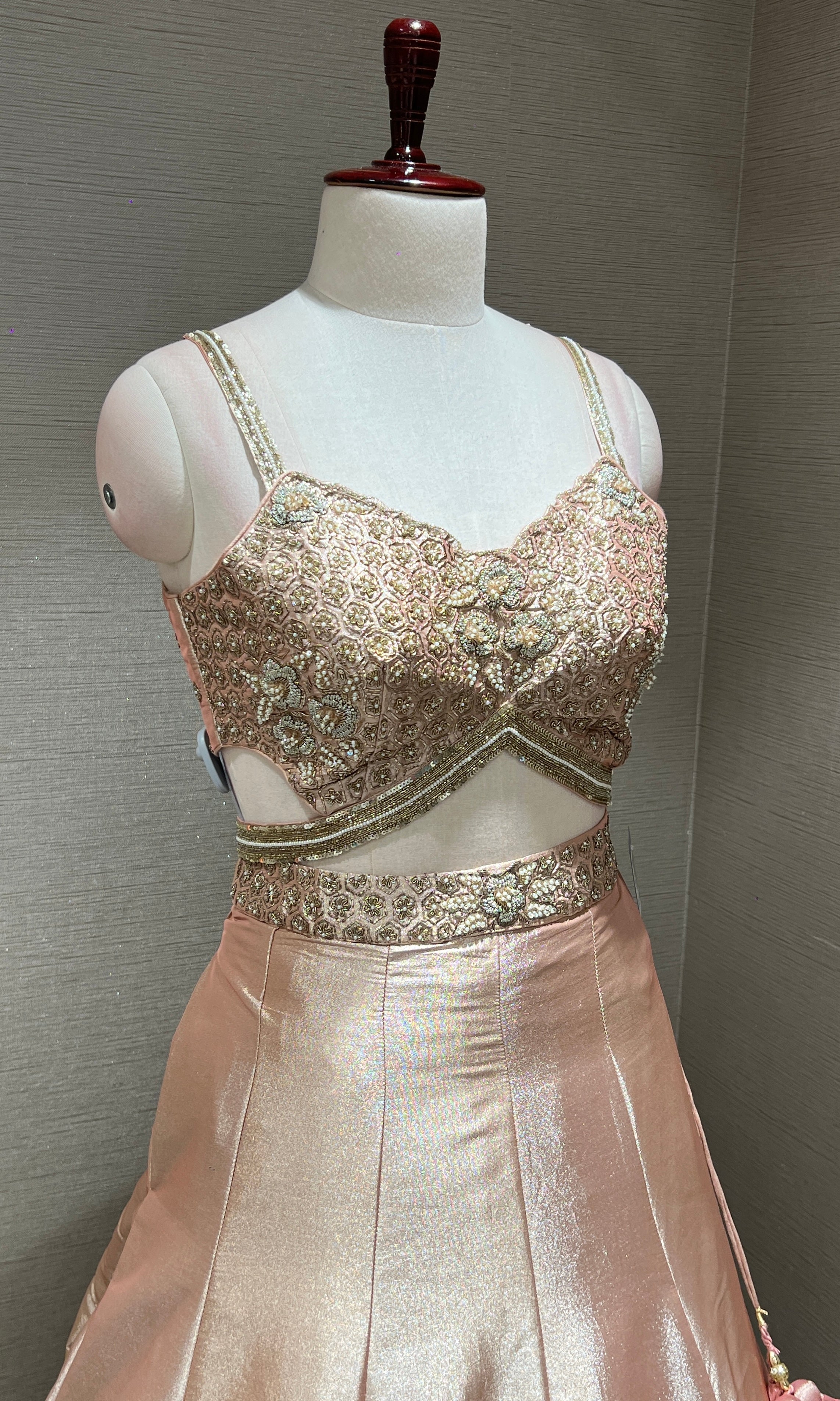 rose gold lehenga with banarasi duppatta