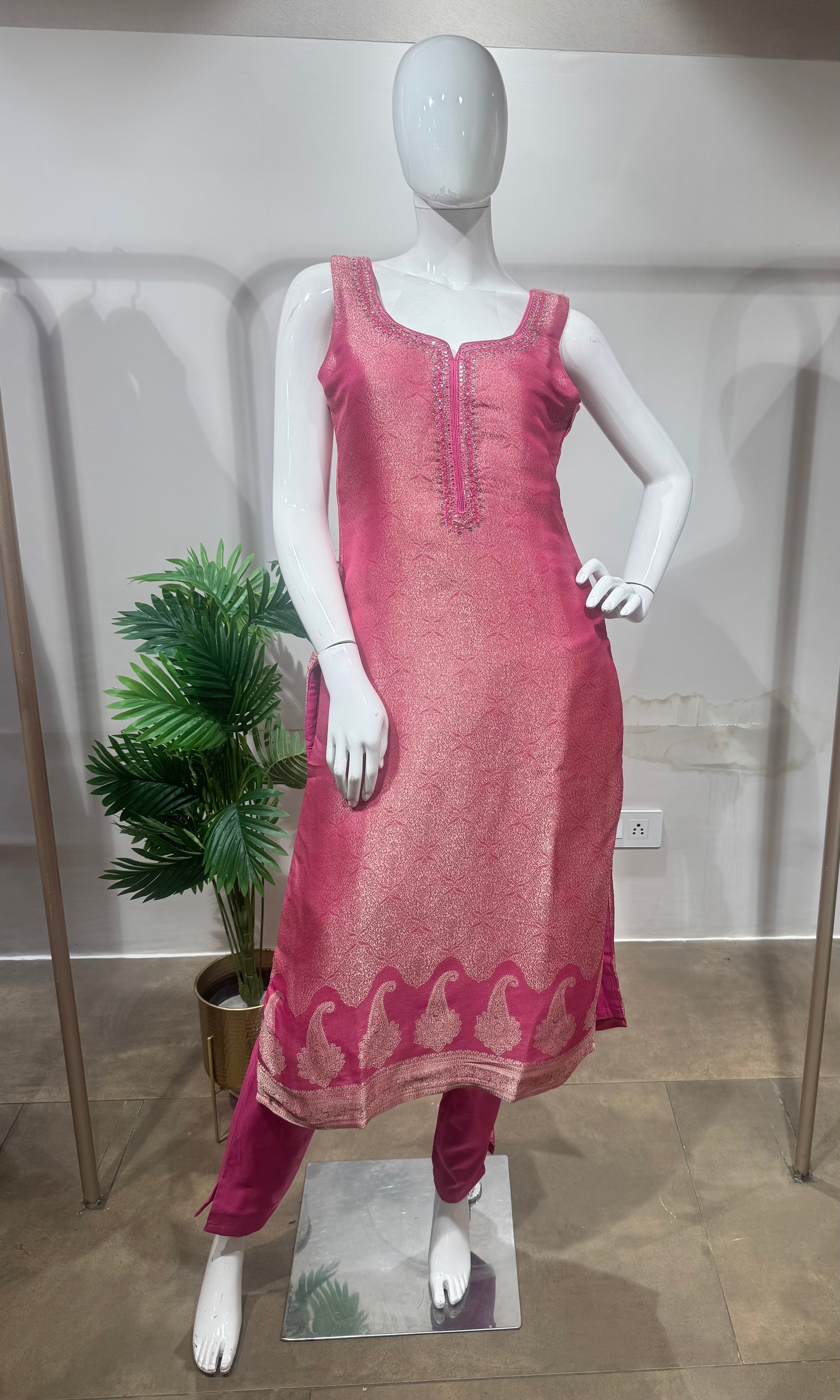 Pink Banarasi Silk kurta set with Zari Embroidery