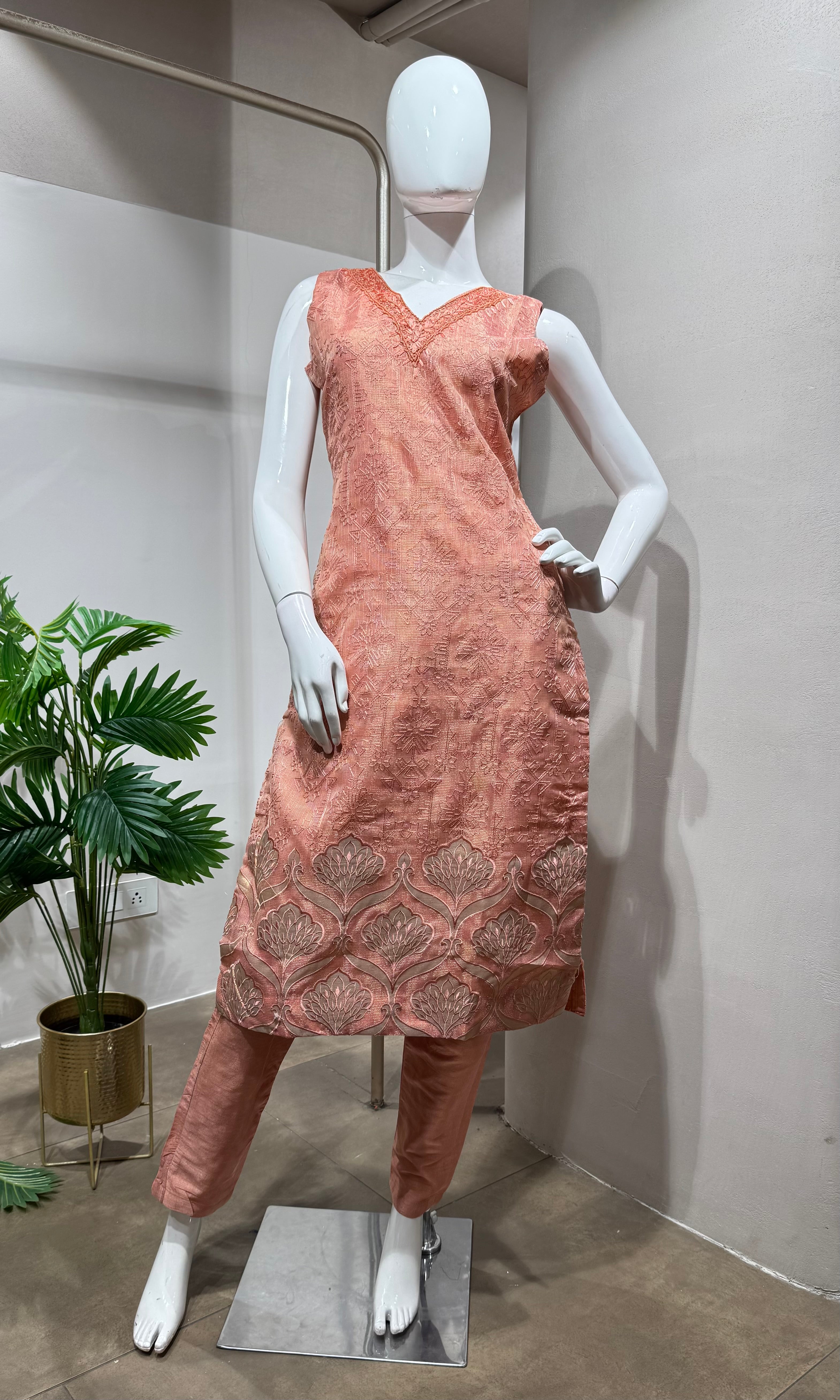 Pink shimmer tissue kurta set