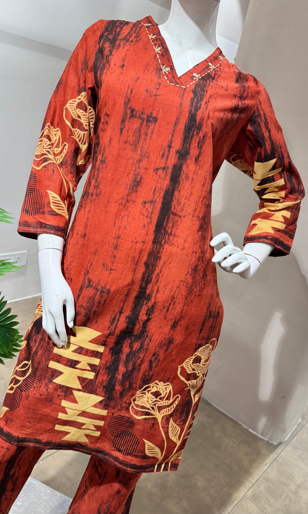 RED FLORAL CORD SET
