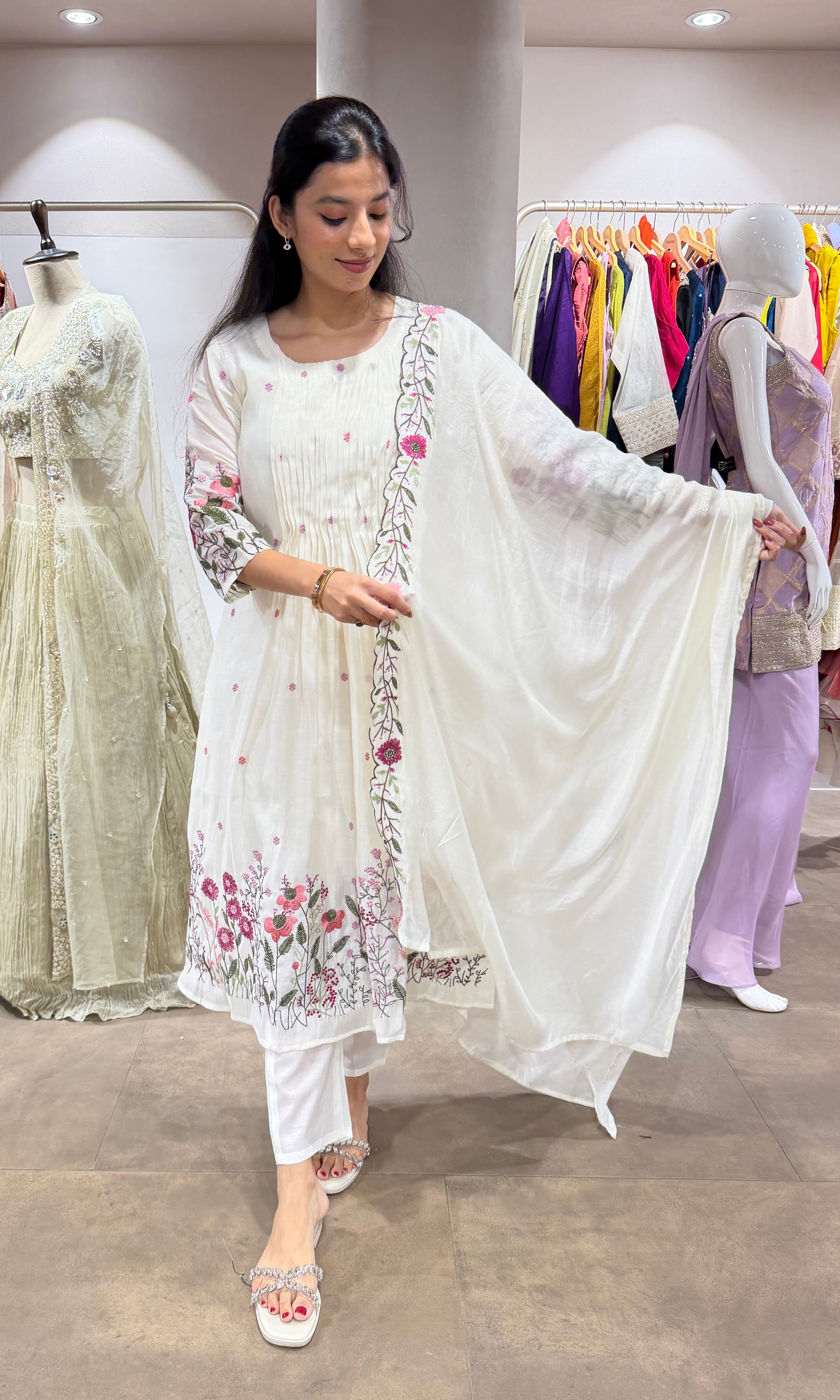 WHITE MUL CHANDERI FLORAL KURTA SET