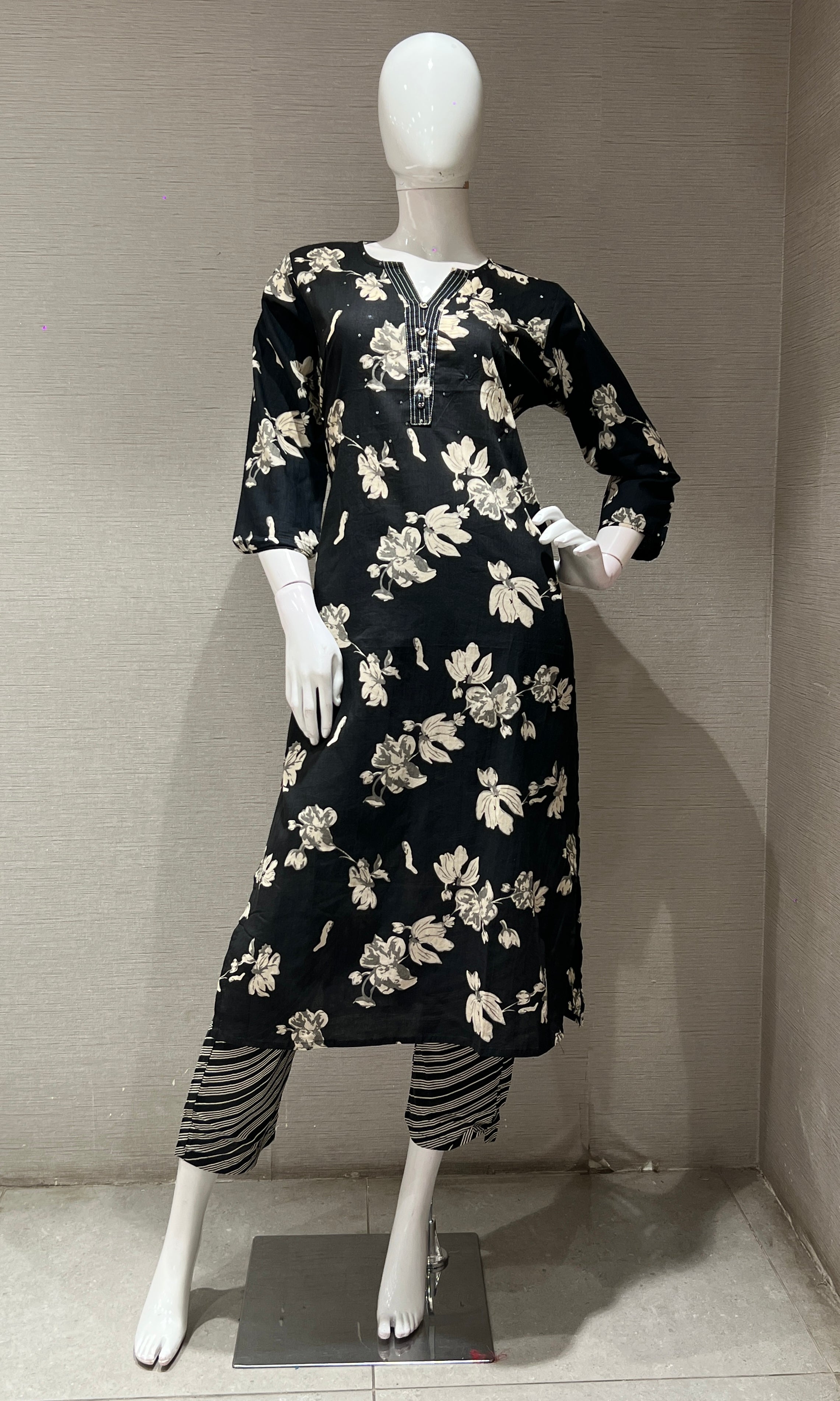 Black FLORAL PRINT kurta set