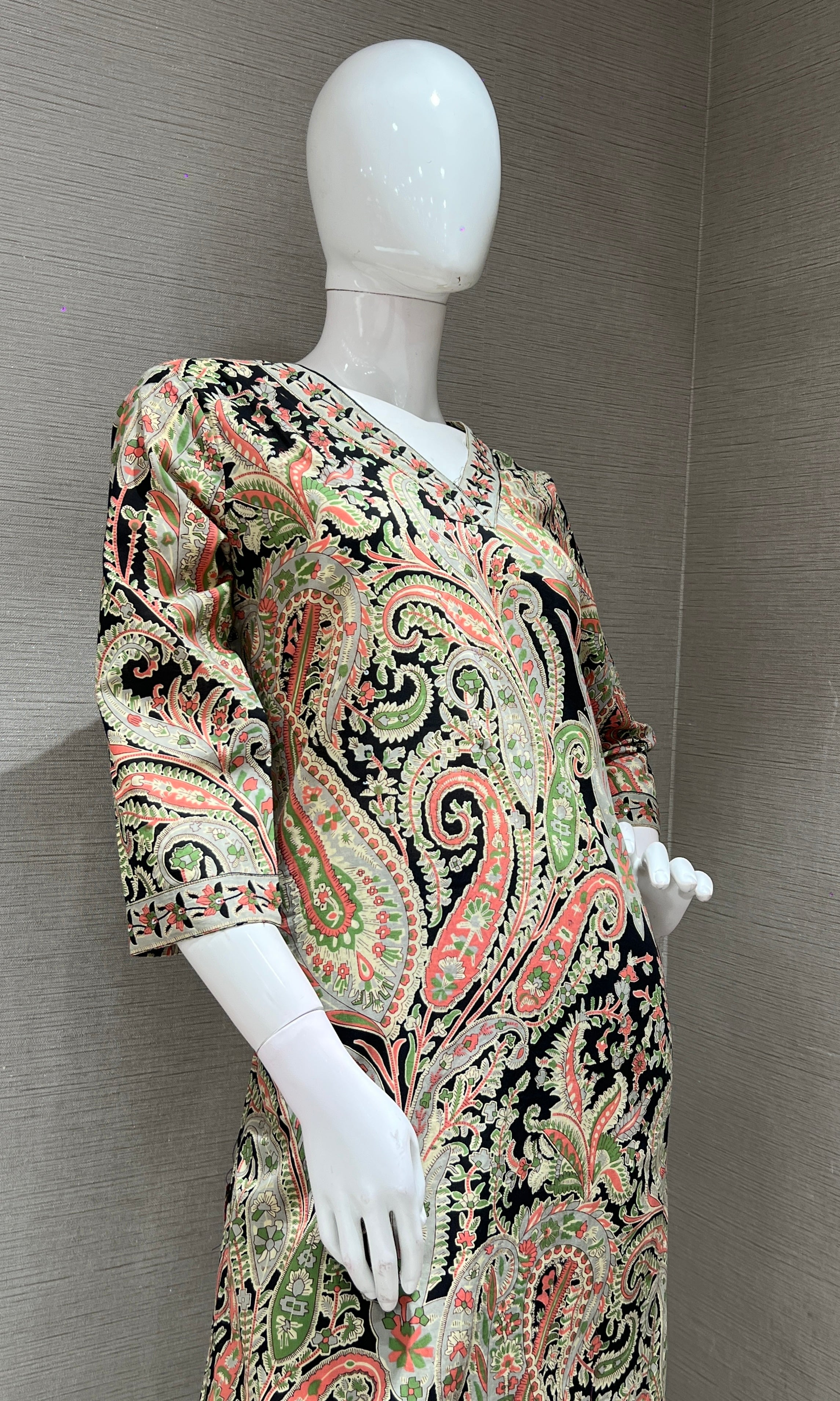 Black kurta set WITH STRIPED DUPATTA