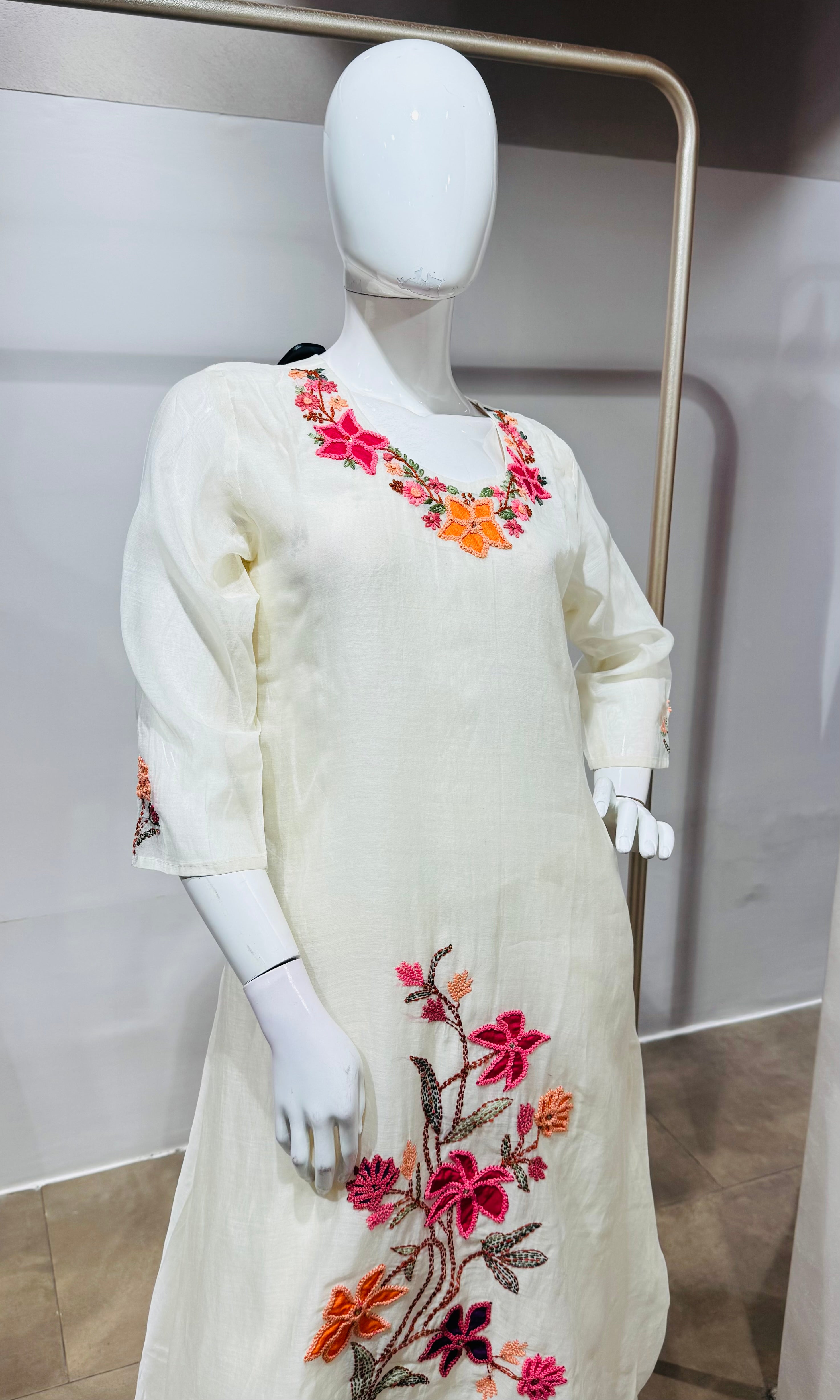 White Cotton Kurta Set with Botanical Embroidery