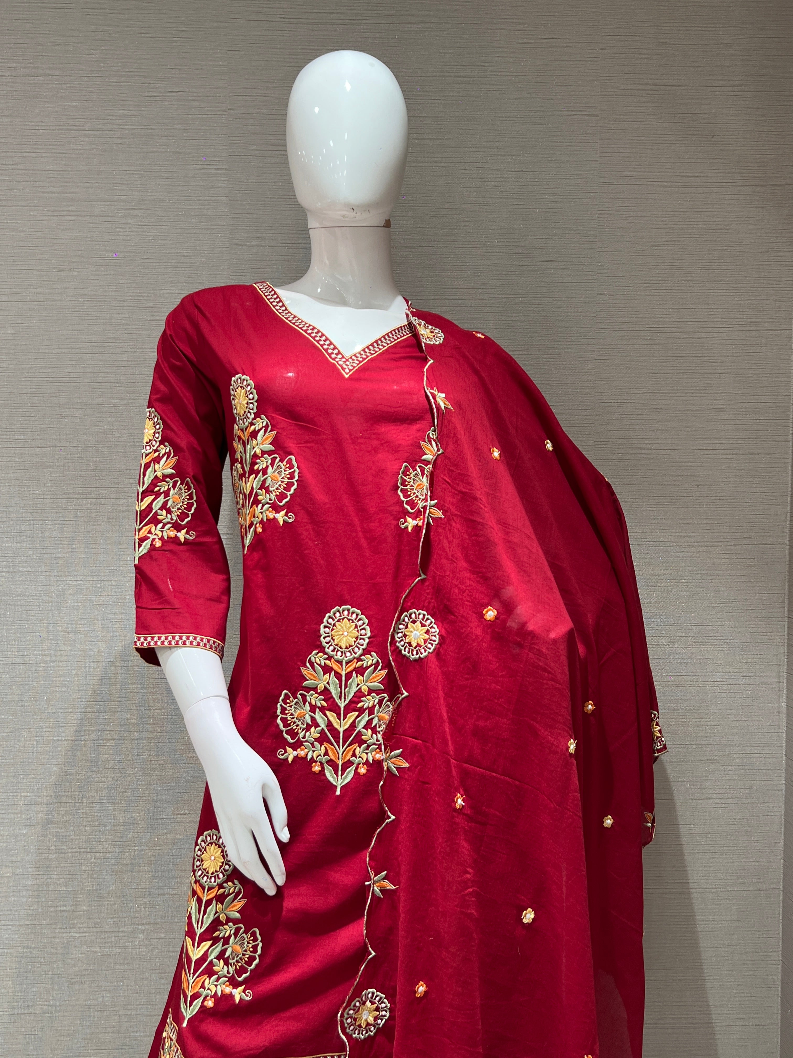 Red FLORAL EMBROIDERY kurta set