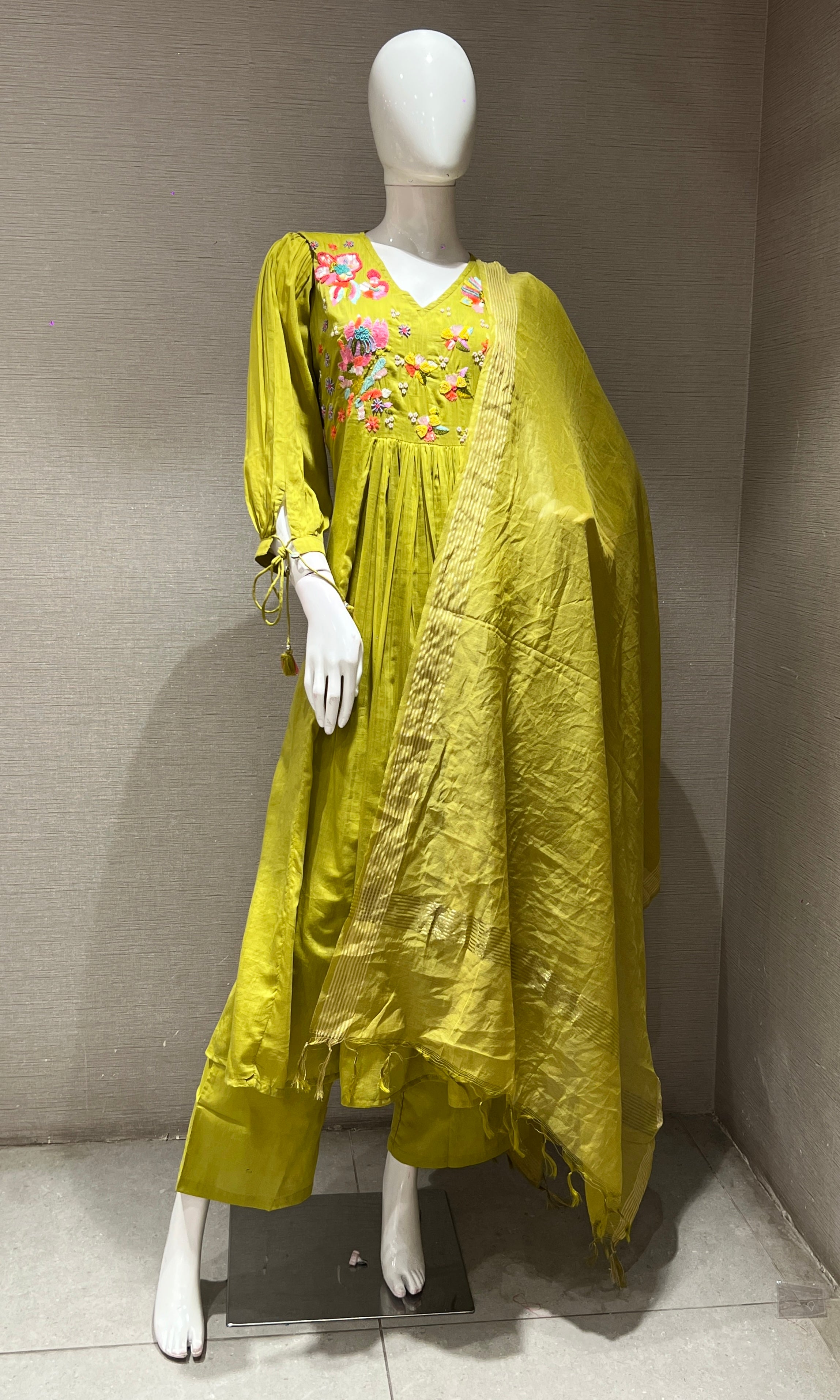 Green FLORAL MUL CHANDERI kurta set