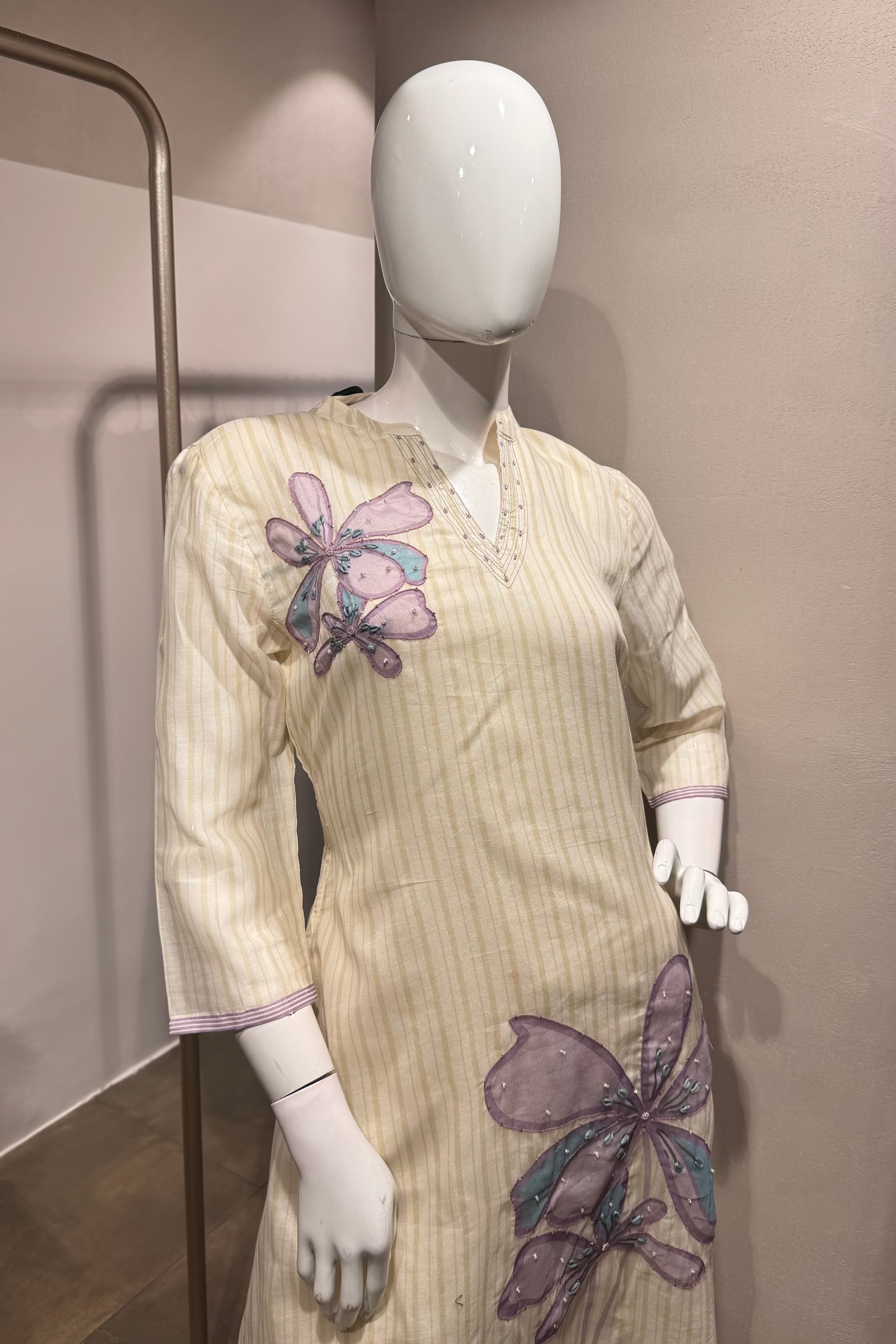 cream Lavender Motif Kurta with bottom