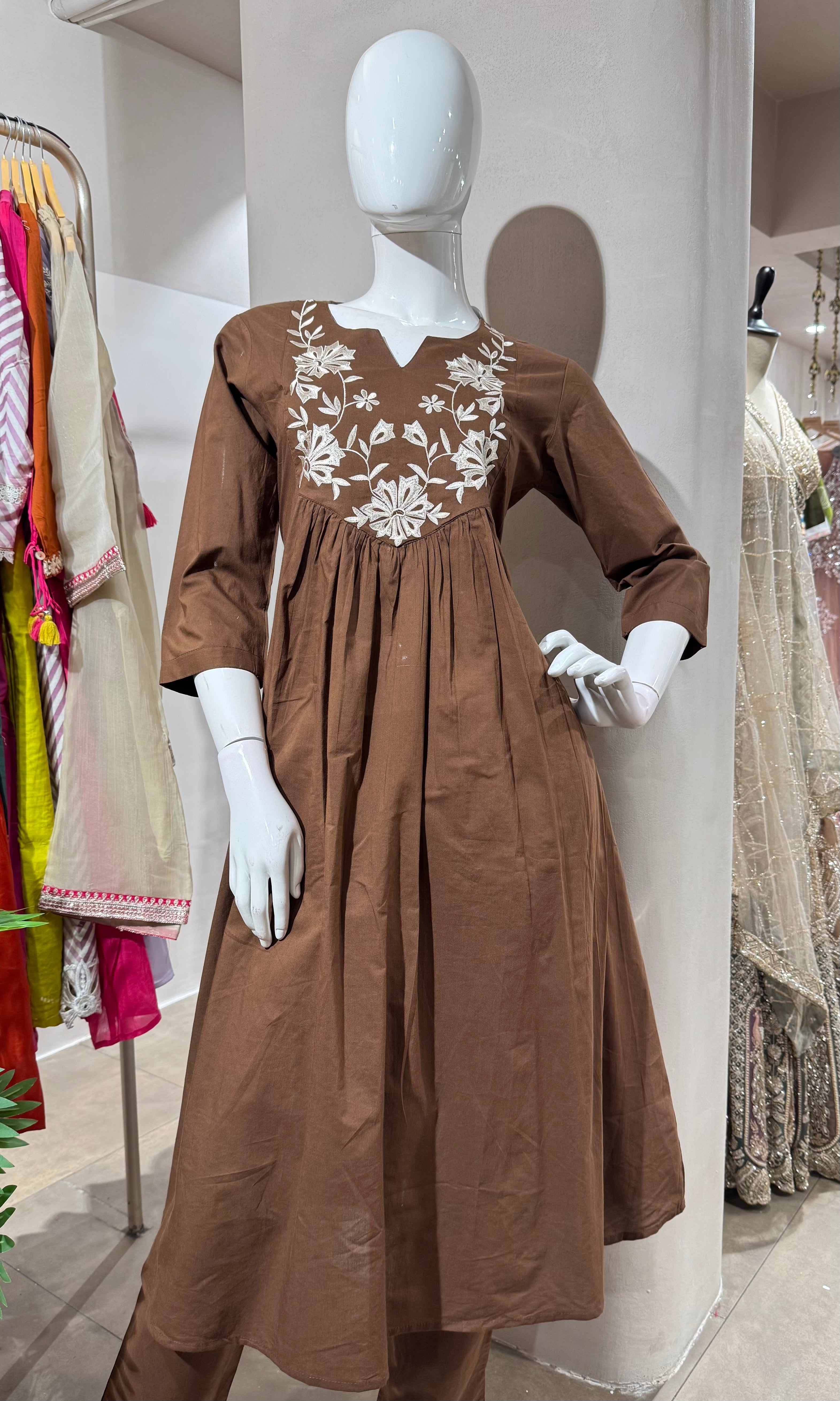 BROWN FLORAL MUL CHANDERI KURTA SET