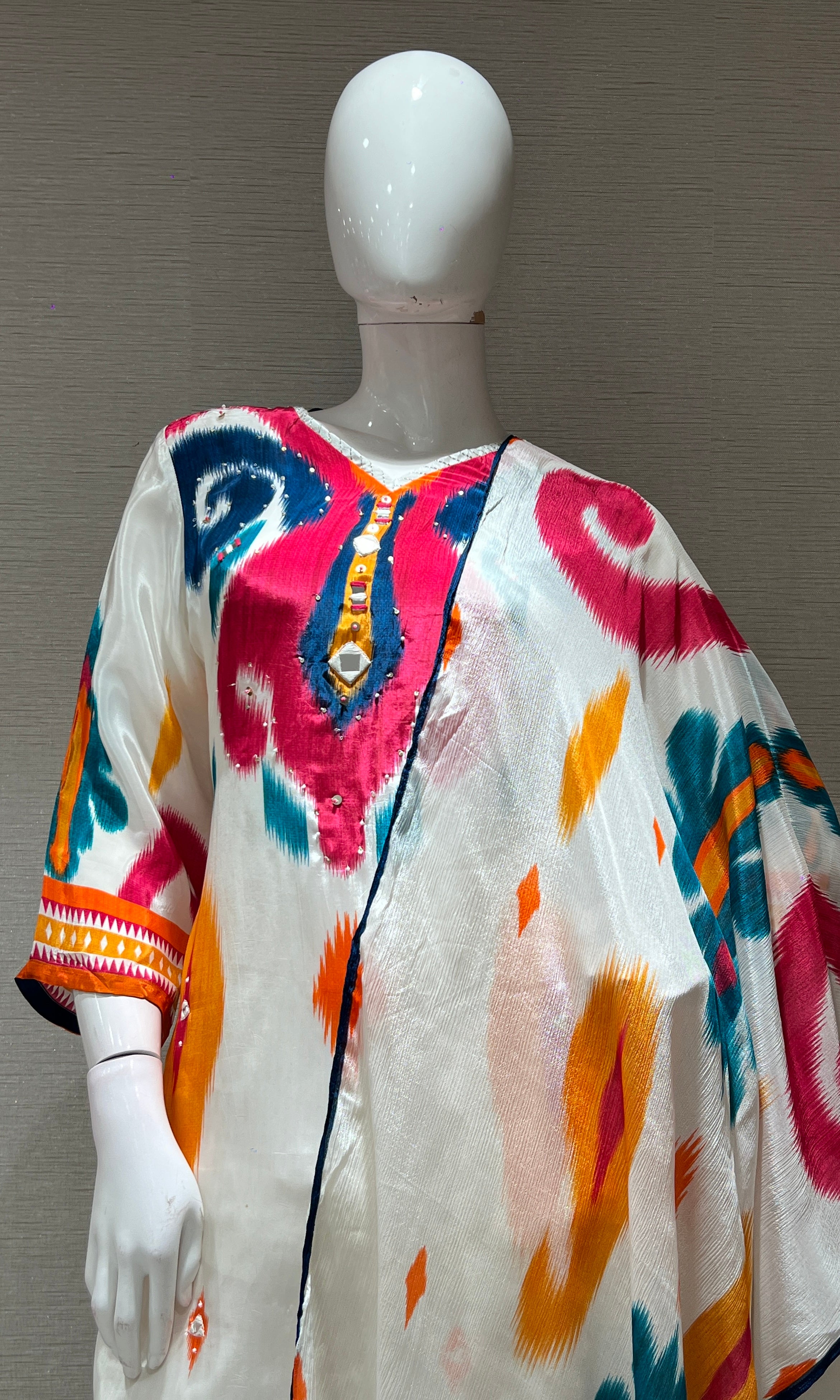 Cream multi coloured ethnic kurta set