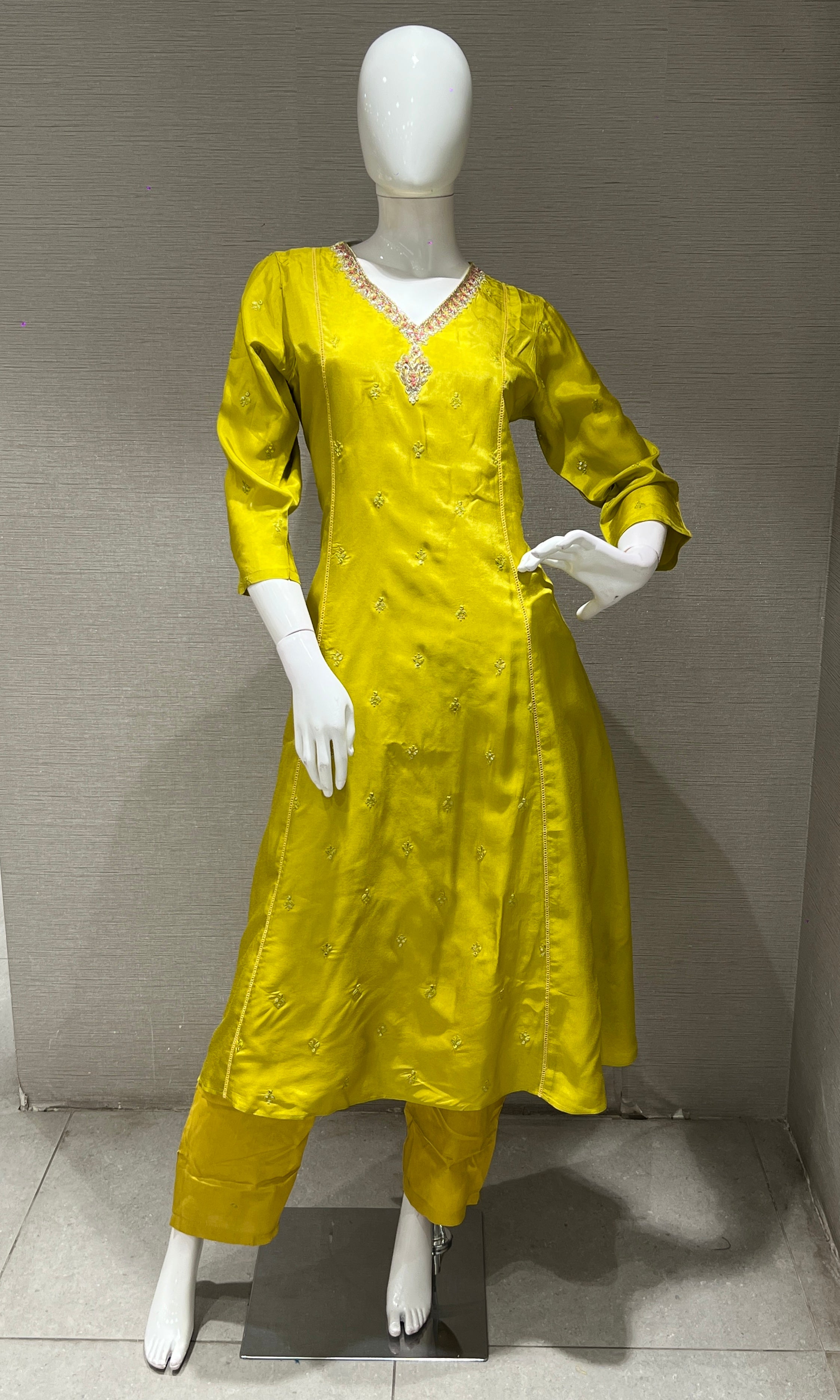 Liril embroidered kurta set with floral dupatta