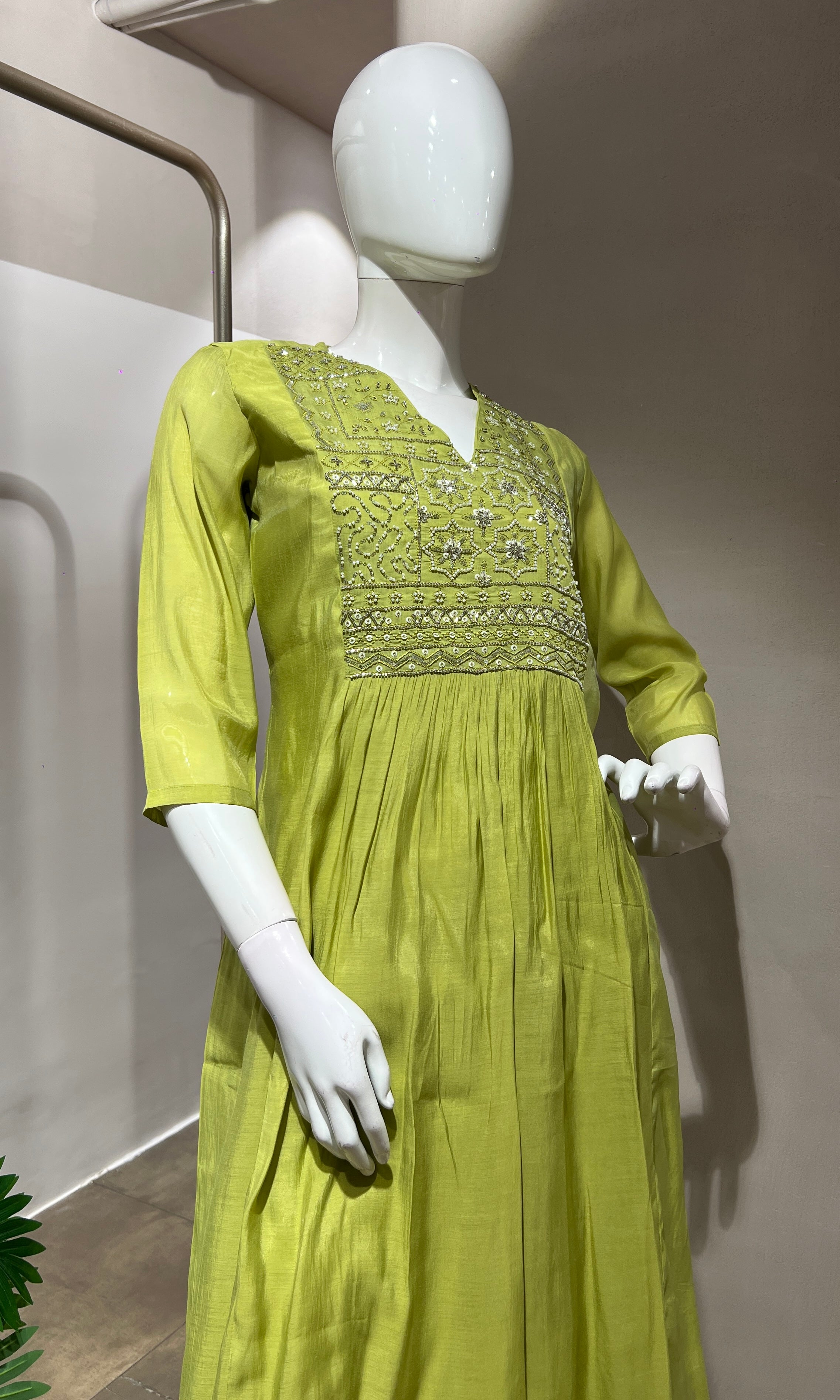 GREEN embroidery mul chanderi kurta set