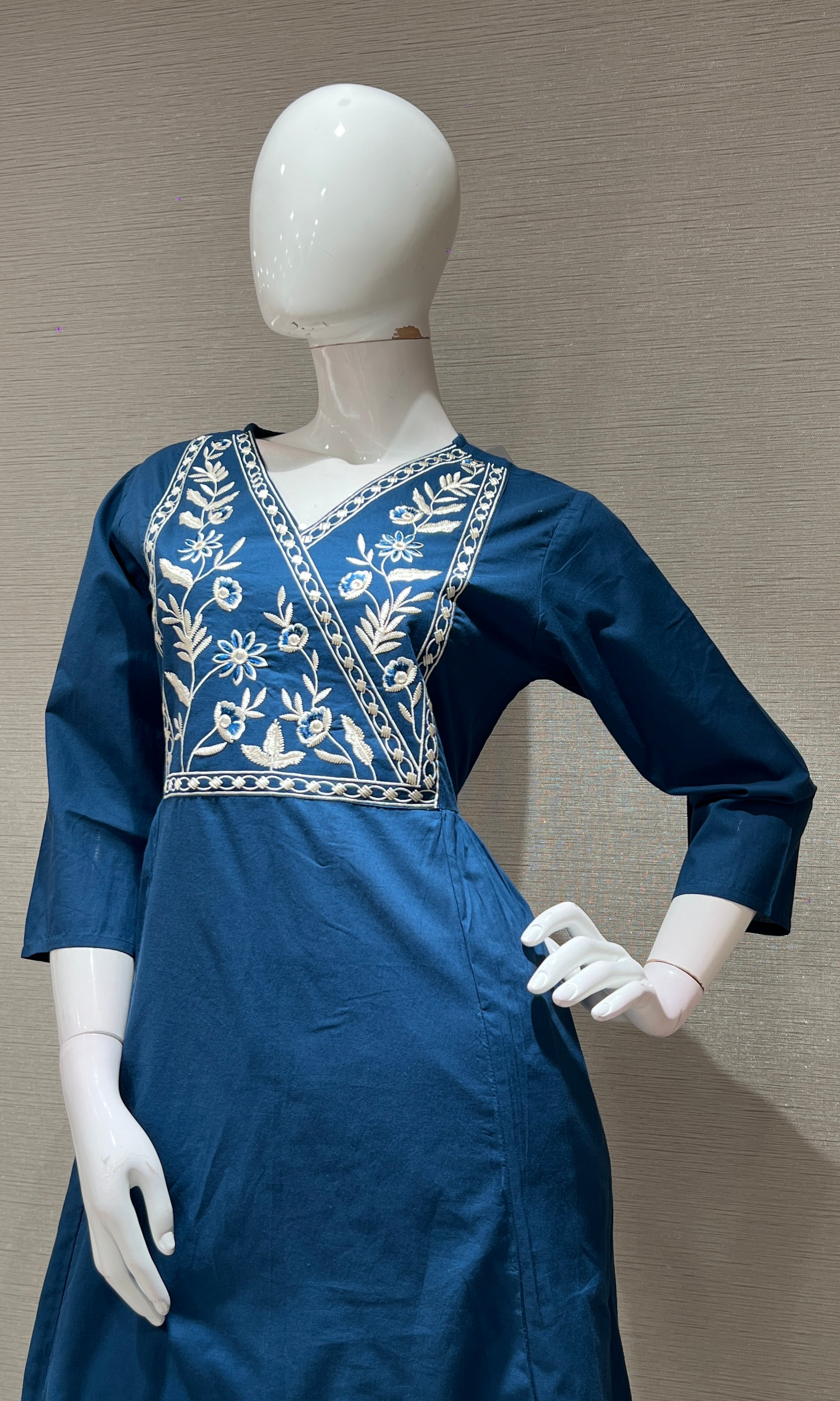 NAVY BLUE FLORAL THREAD EMBROIDERY kurta set