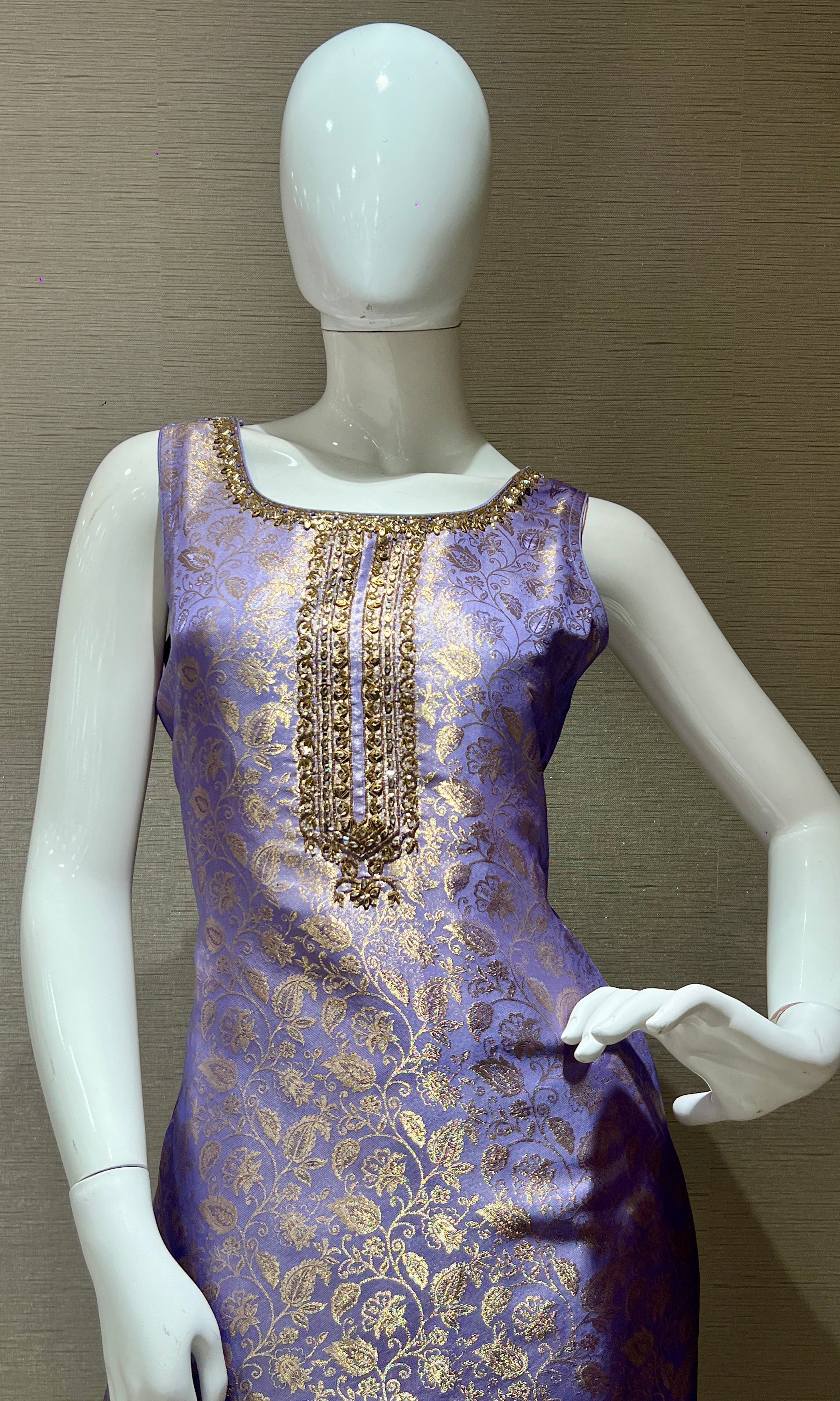 Light purple kurta set with banarasi dupatta