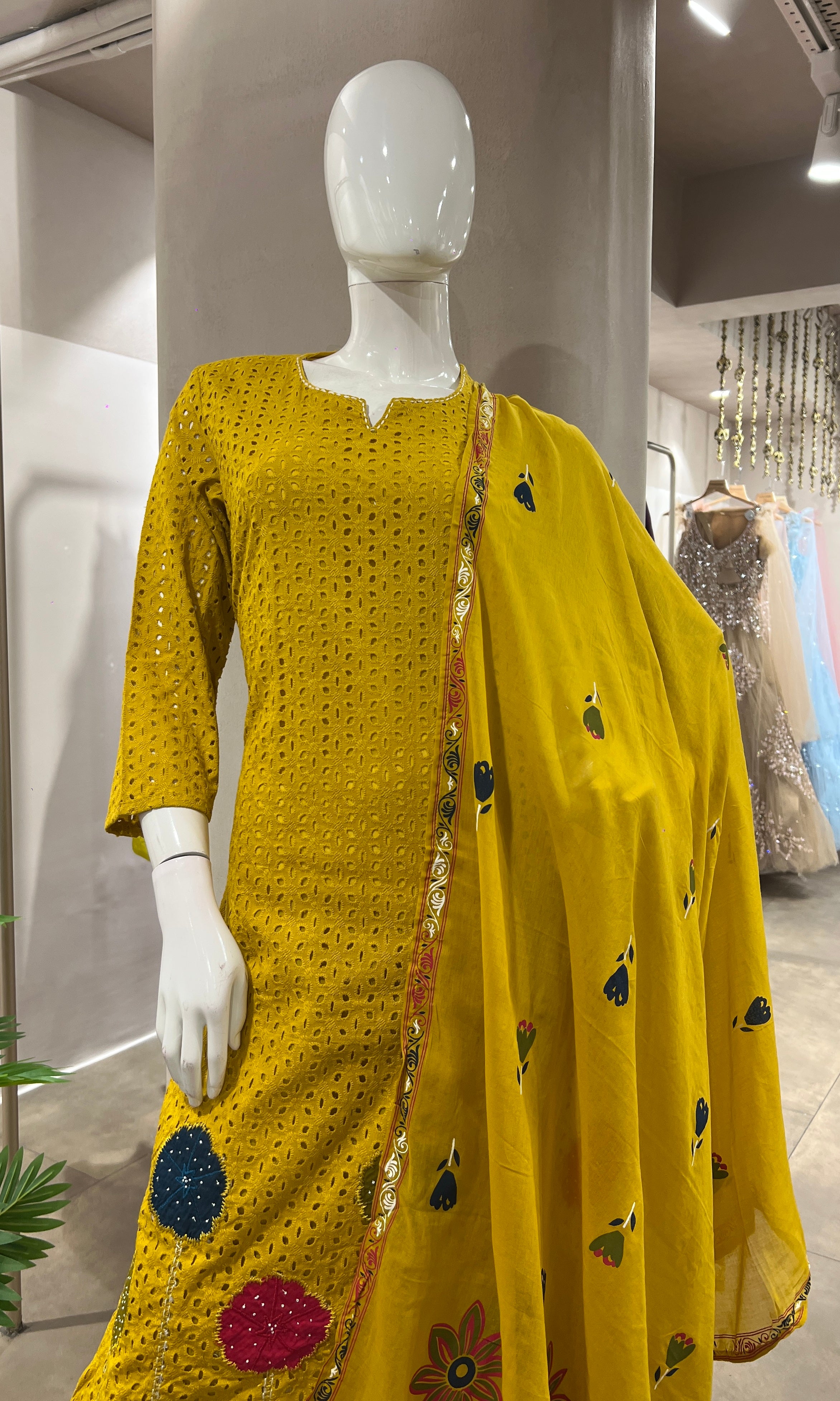 MUSTARD FLORAL EMBROIDERED KURTA SET