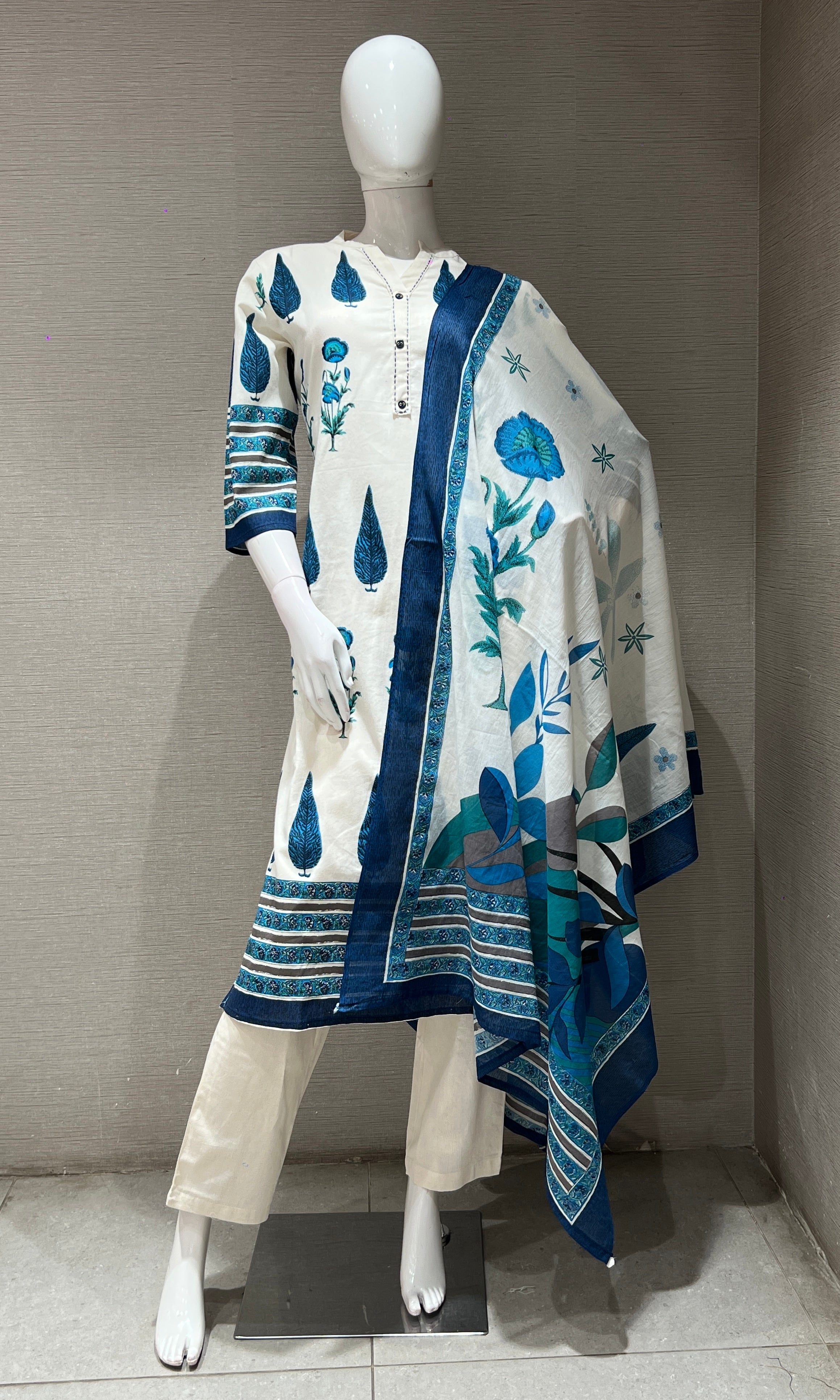 Cream ETHNIC PRINTED kurta set