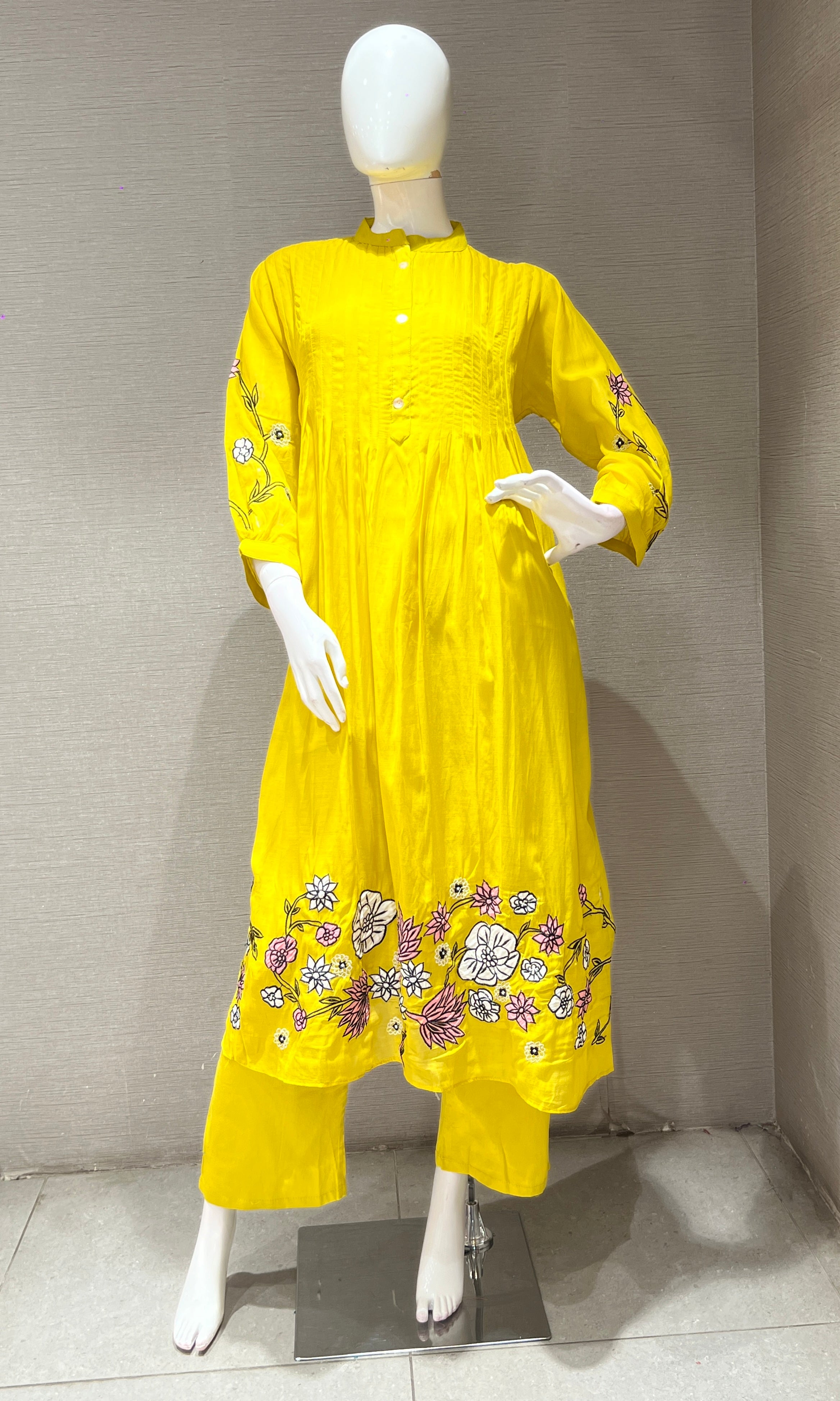 Liril floral embroidery mul chanderi kurta set