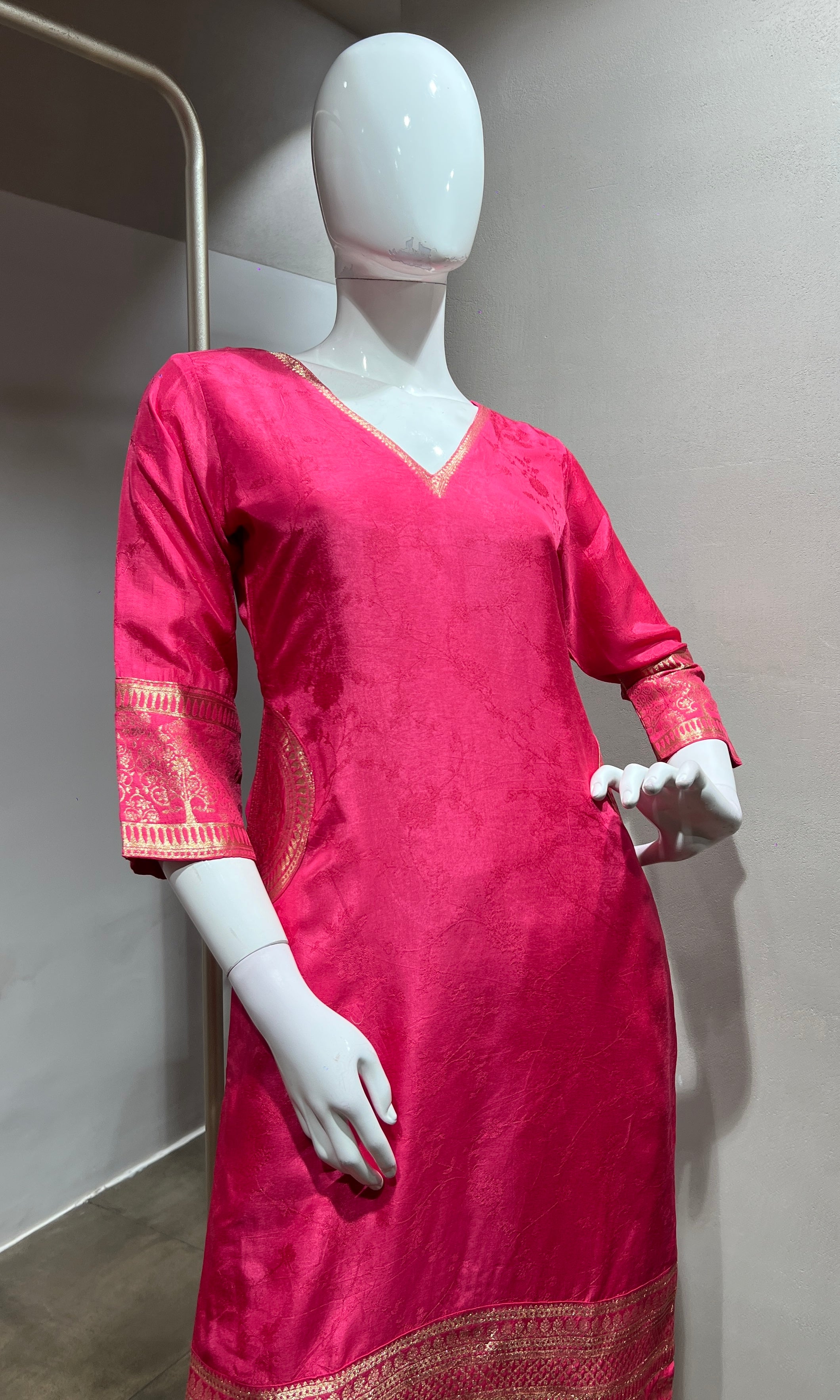 Pink Silk Kurta Set with Banarasi Border