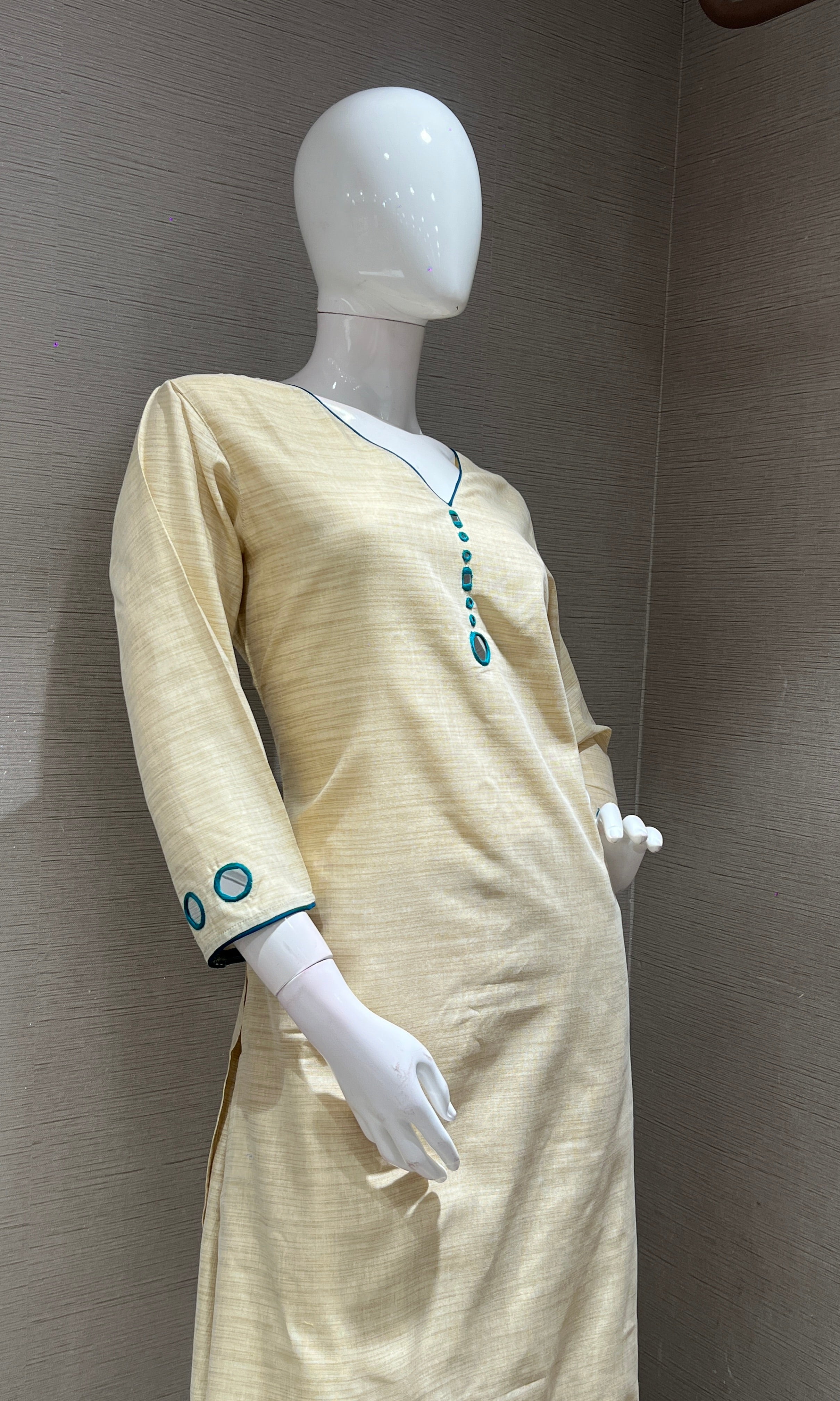 Cream KURTA SET WITH DUPATTA