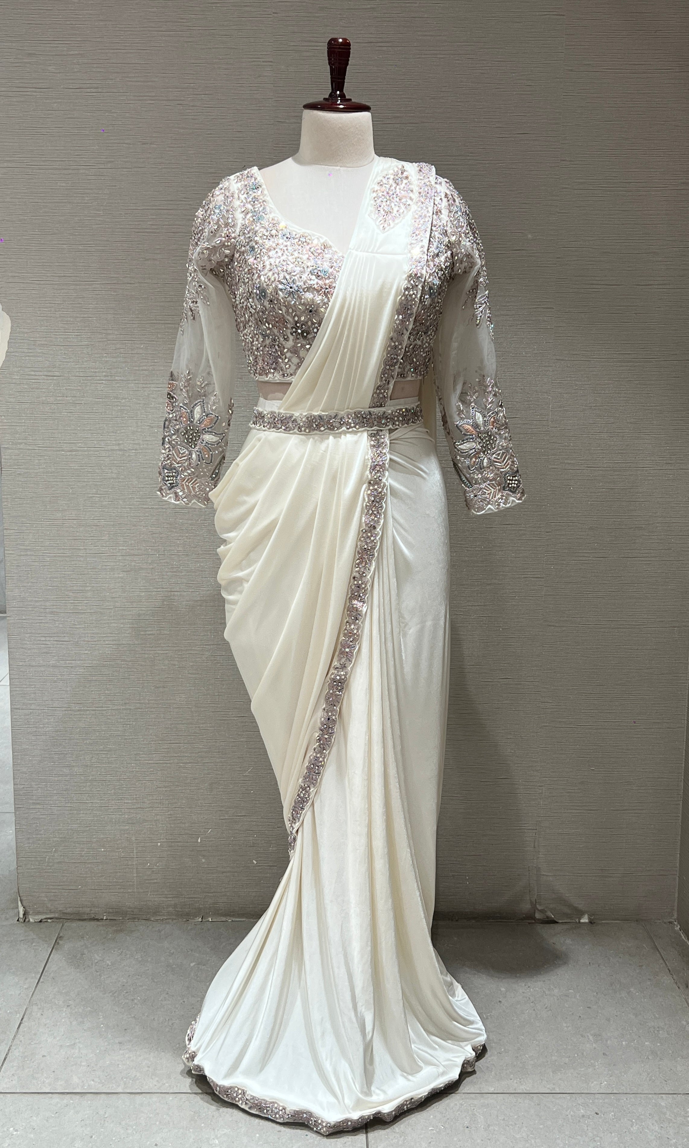 WHITE DRAPE SAREE WITH FLORAL BLOUSE & BELT