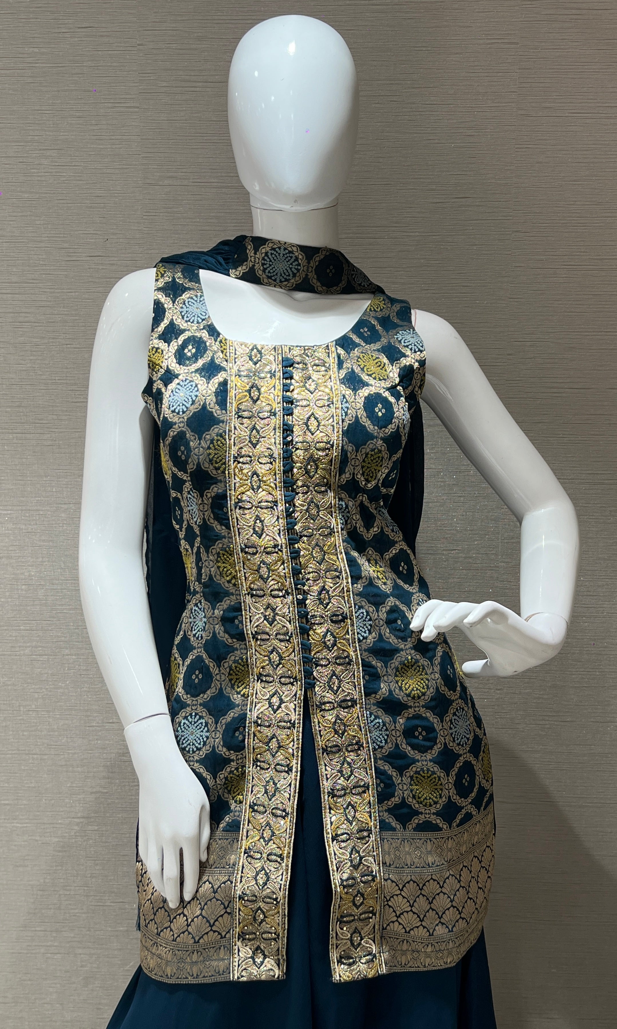 Elegant Blue Palazzo with chocker dupatta