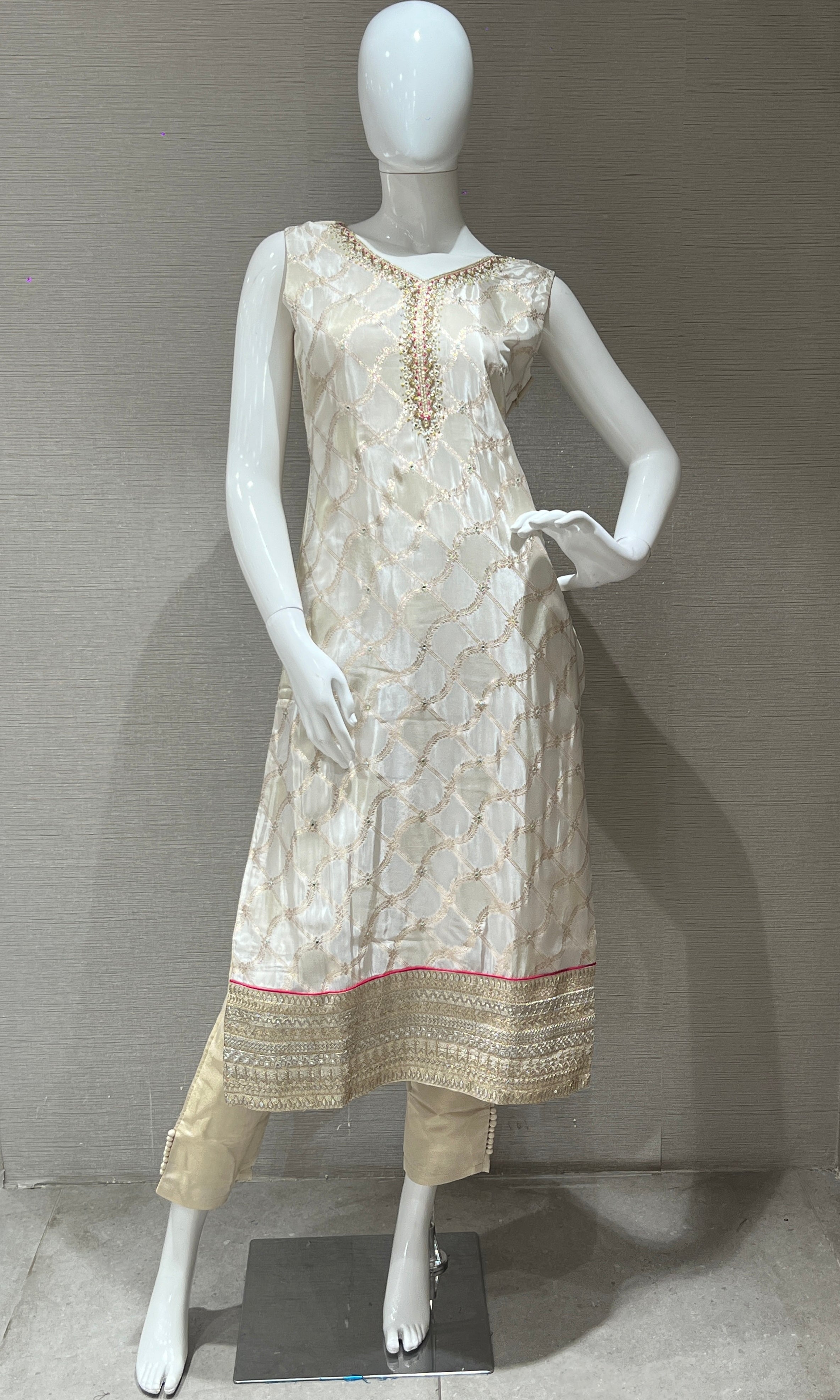 White shimmer kurta set