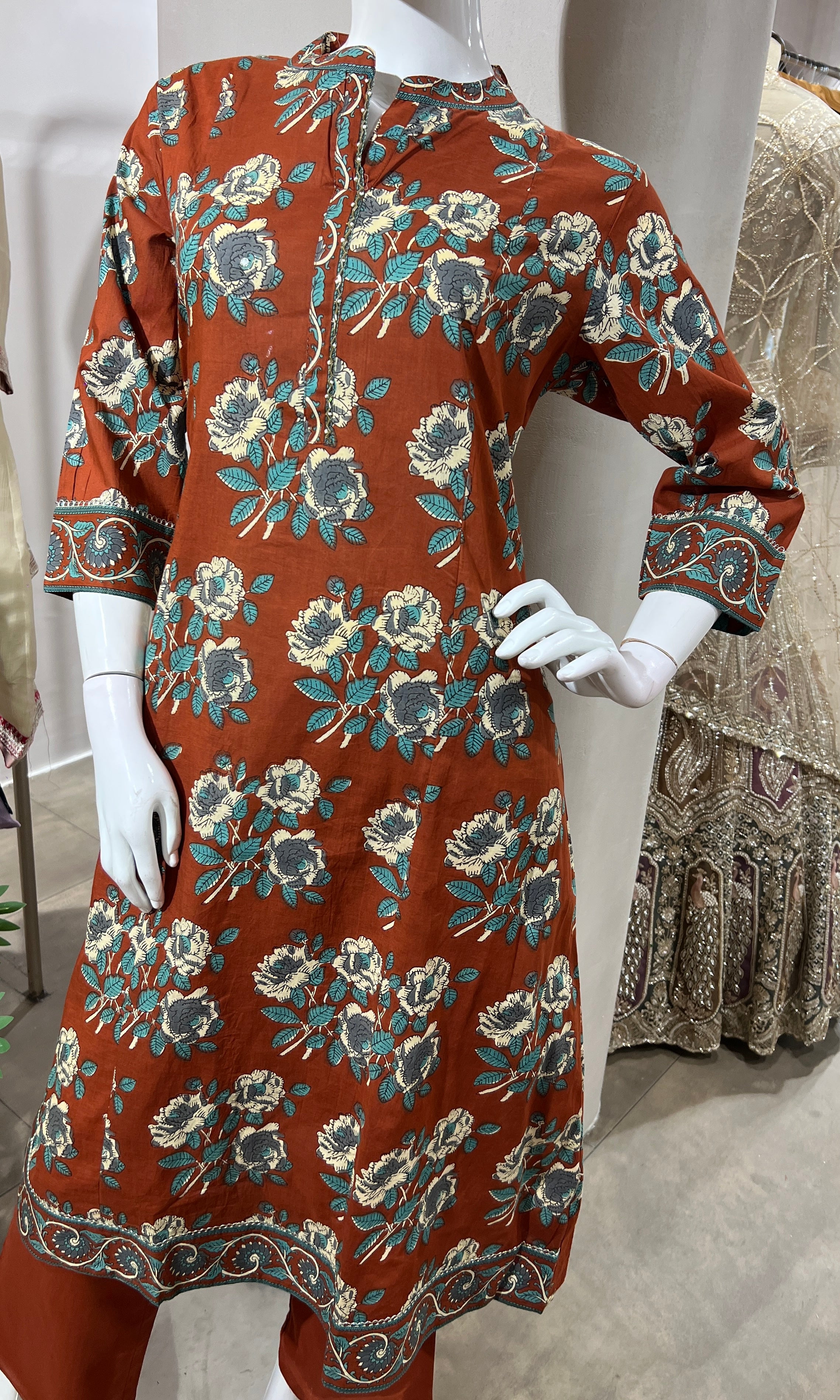 RUST FLORAL PRINTED ETHNIC KURTA SET