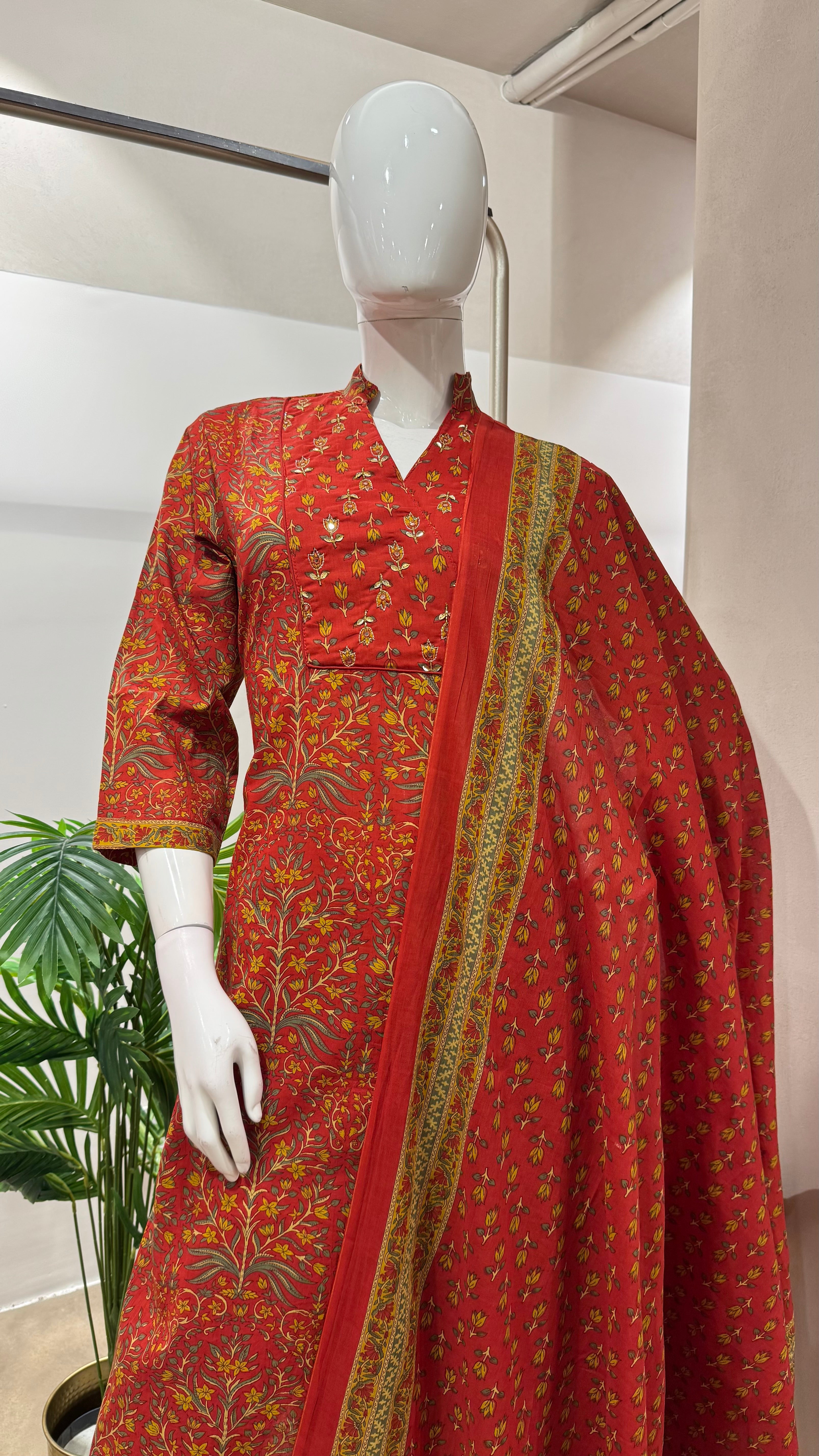 Red Floral printed kurta set
