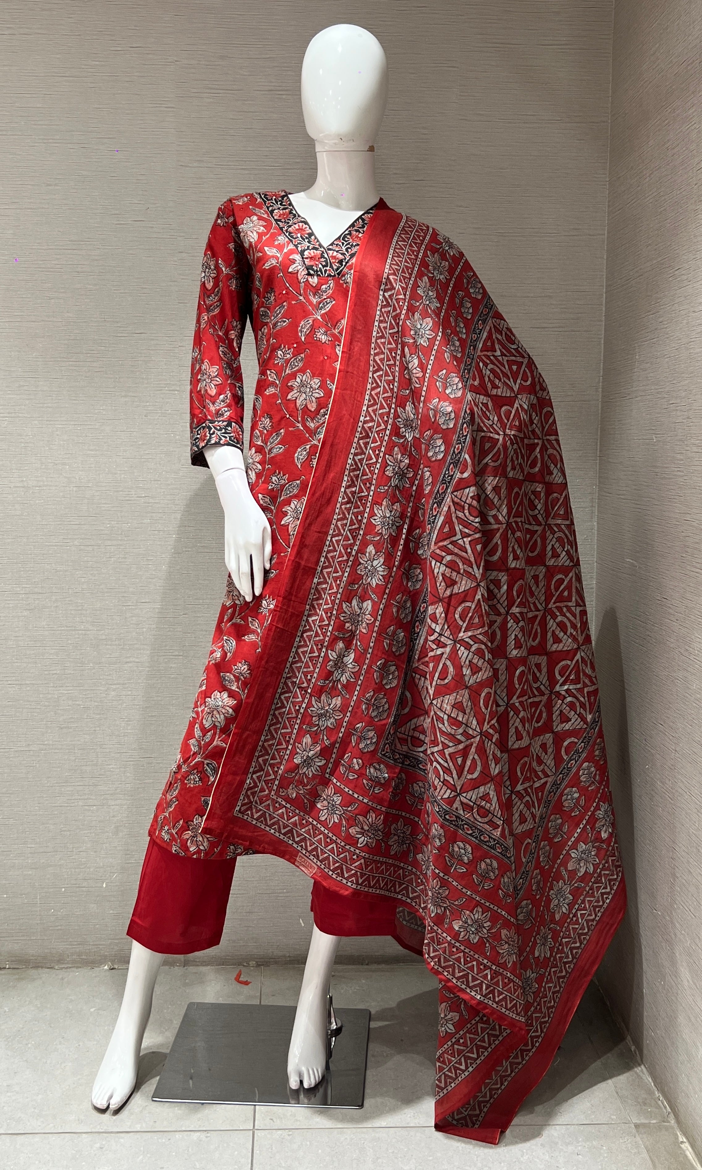 Maroon FLORAL PRINT kurta set
