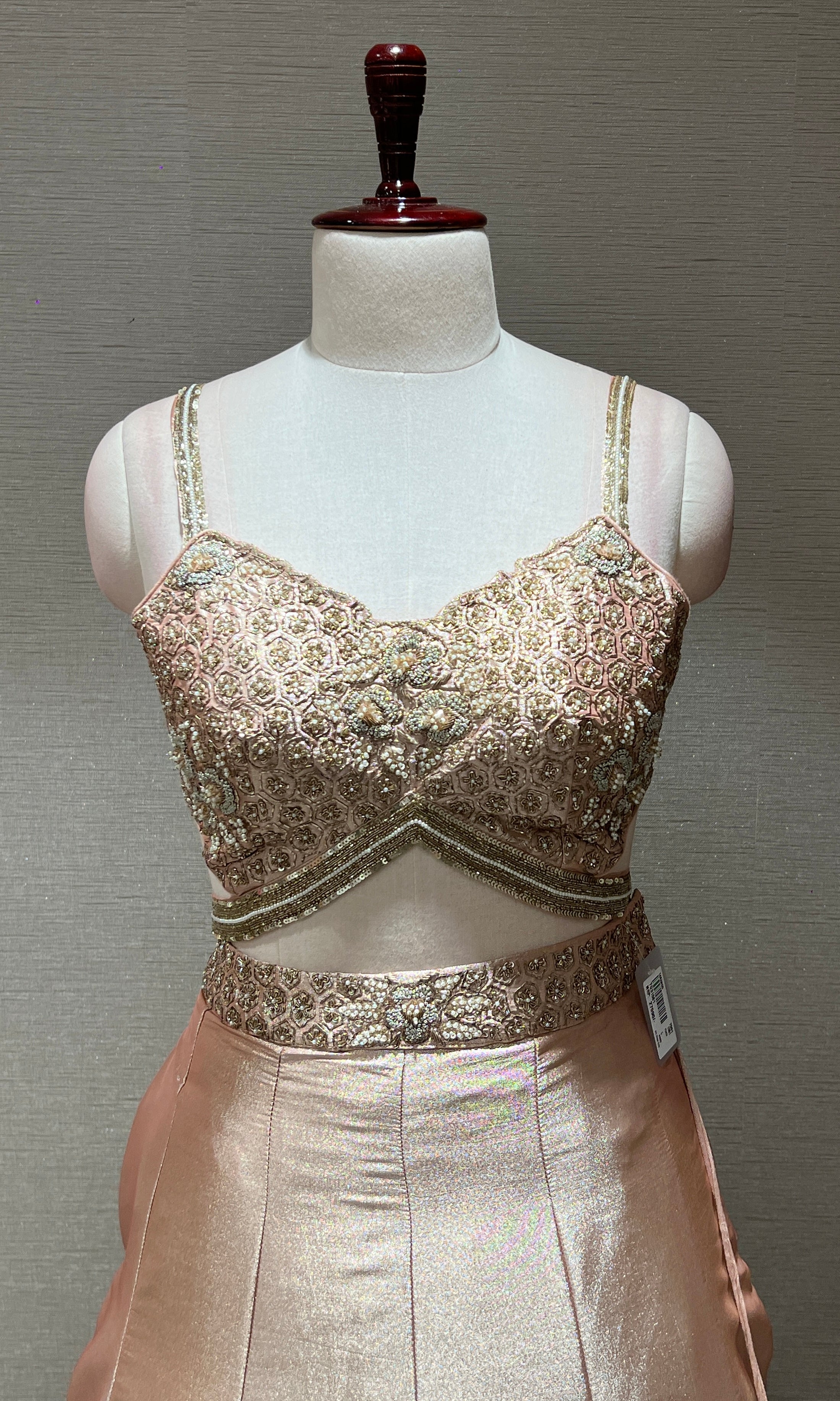 rose gold lehenga with banarasi duppatta
