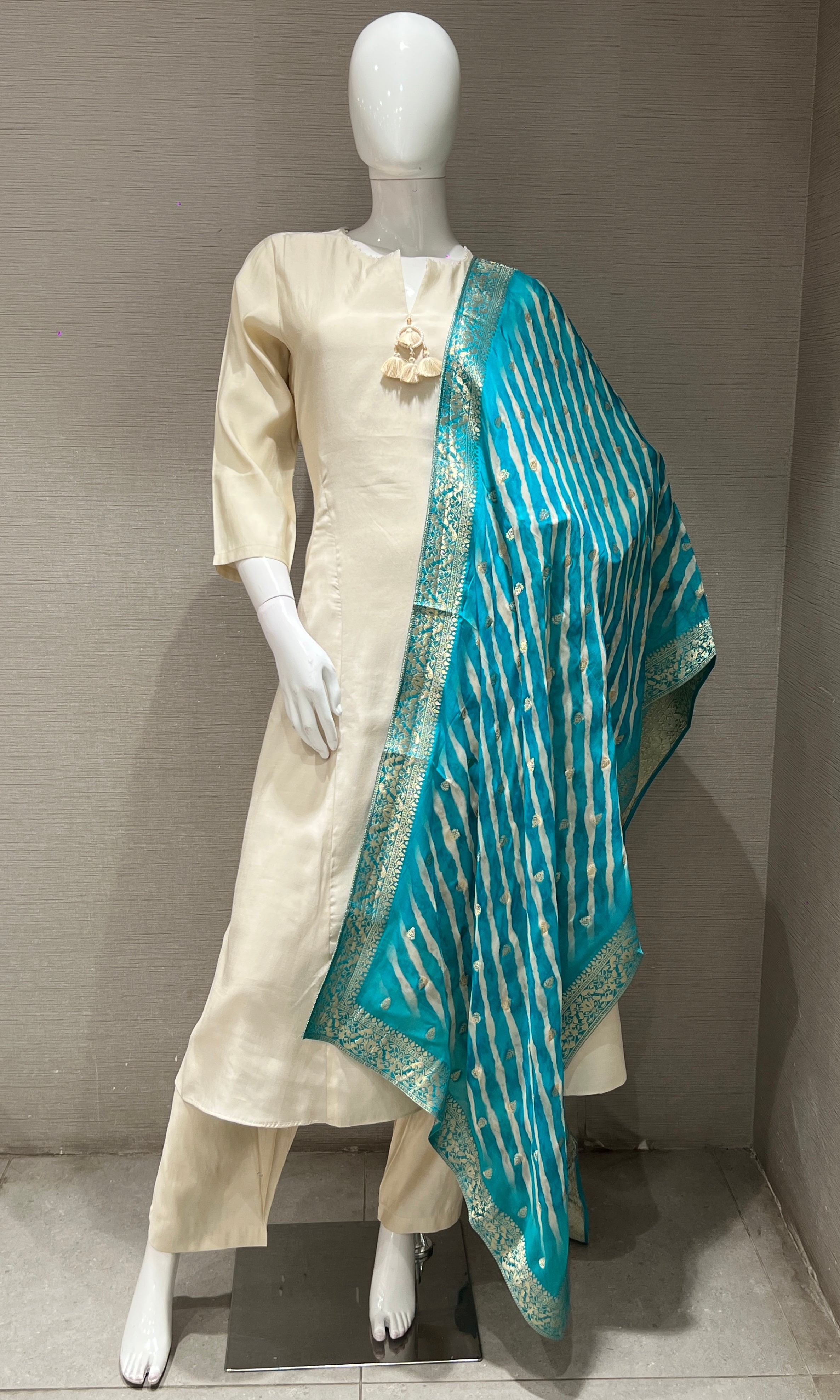 Cream kurta set With Teal Gold Weave Dupatta