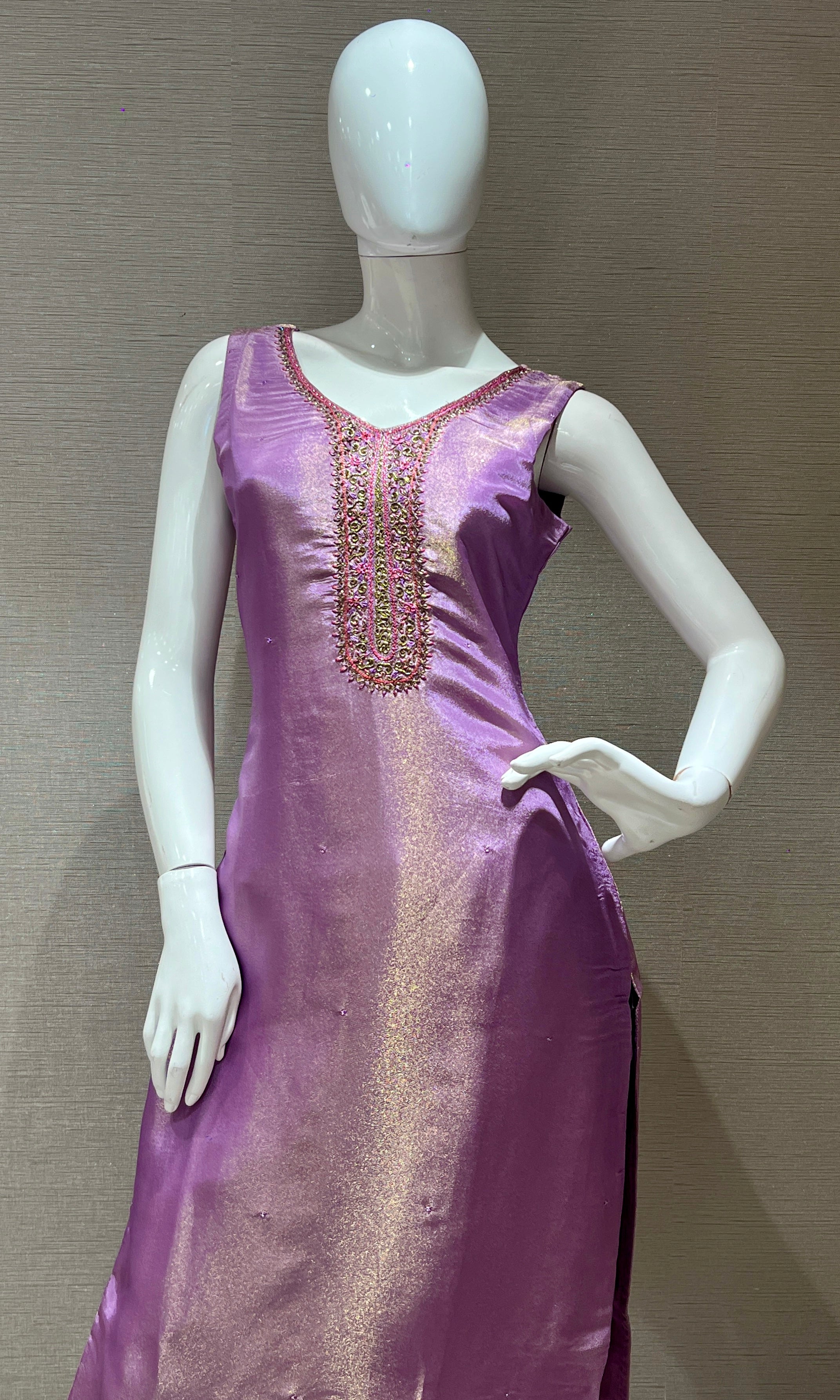 Light purple kurta set with Floral dupatta