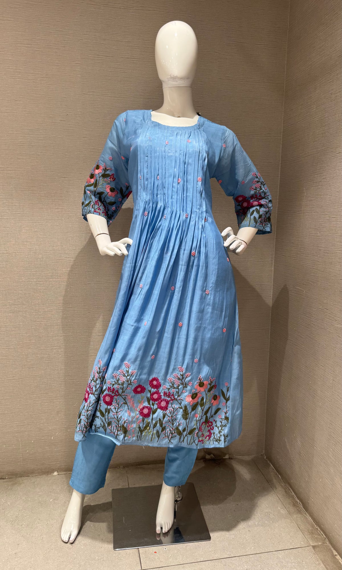 Blue mul chanderi floral embroidery kurta set
