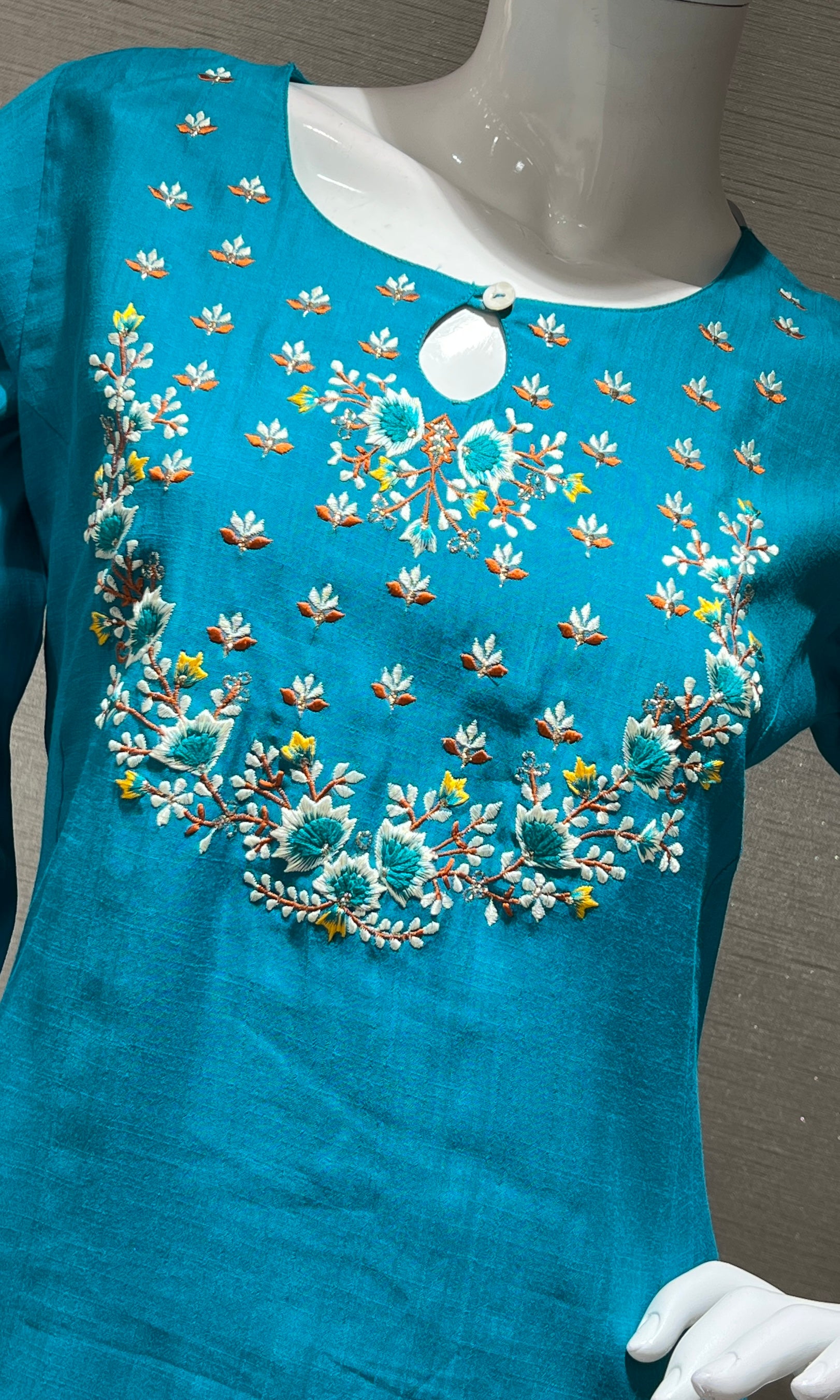 Rama green embroidered kurta set
