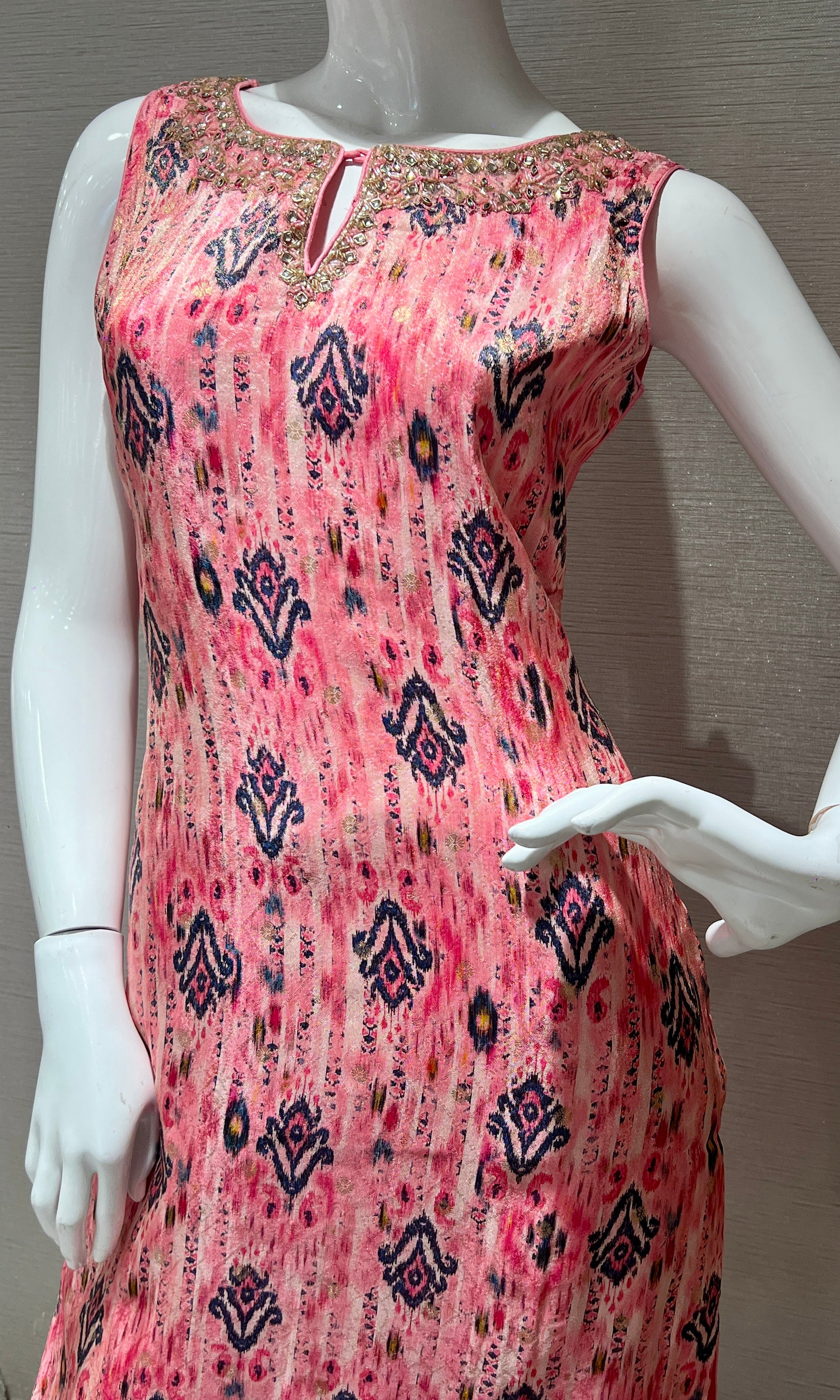 Light Pink Kurta Set with Contrast Dupatta