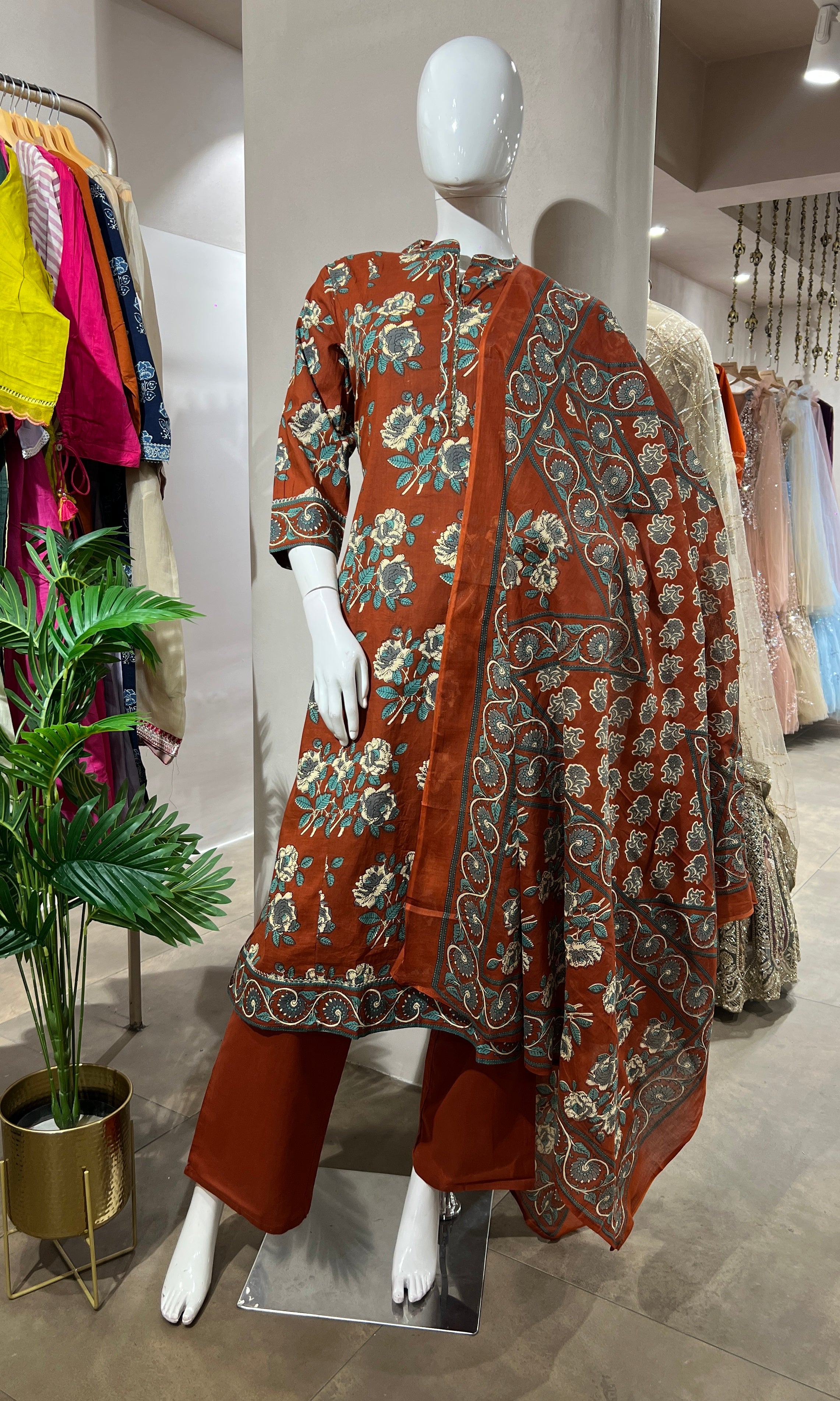 RUST FLORAL PRITN ETHINC KURTA SET