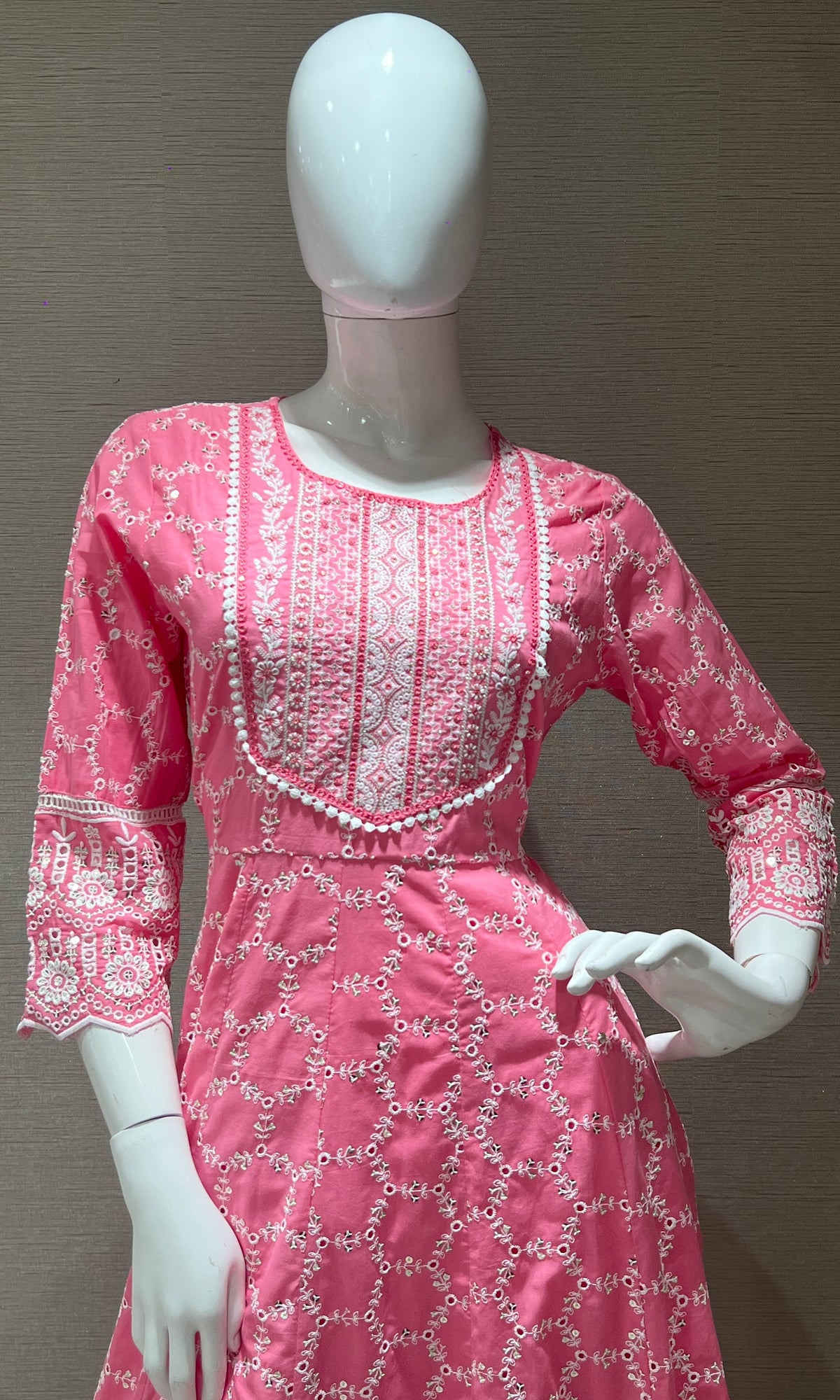Pink embroidery kurta set