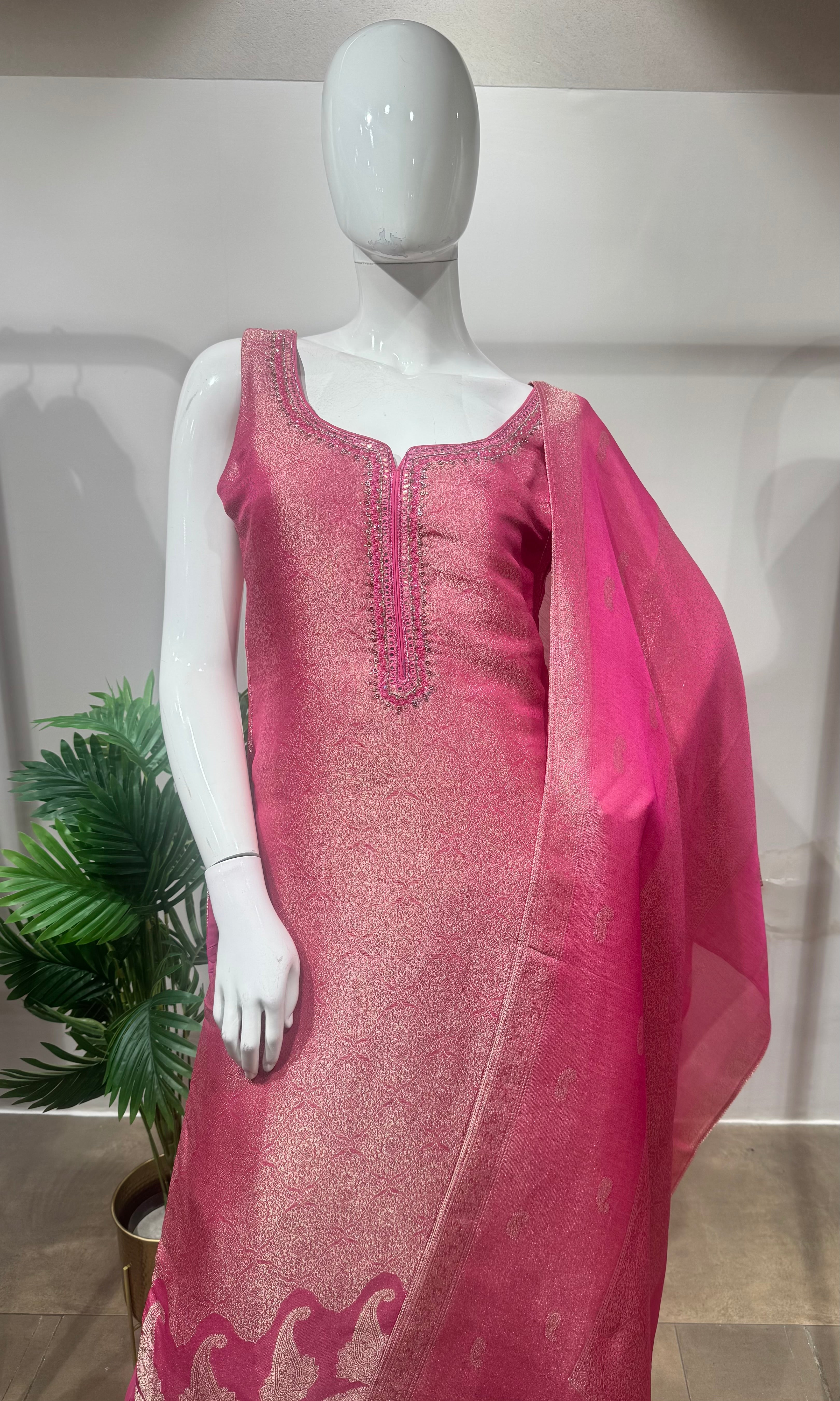 Pink Banarasi Silk kurta set with Zari Embroidery