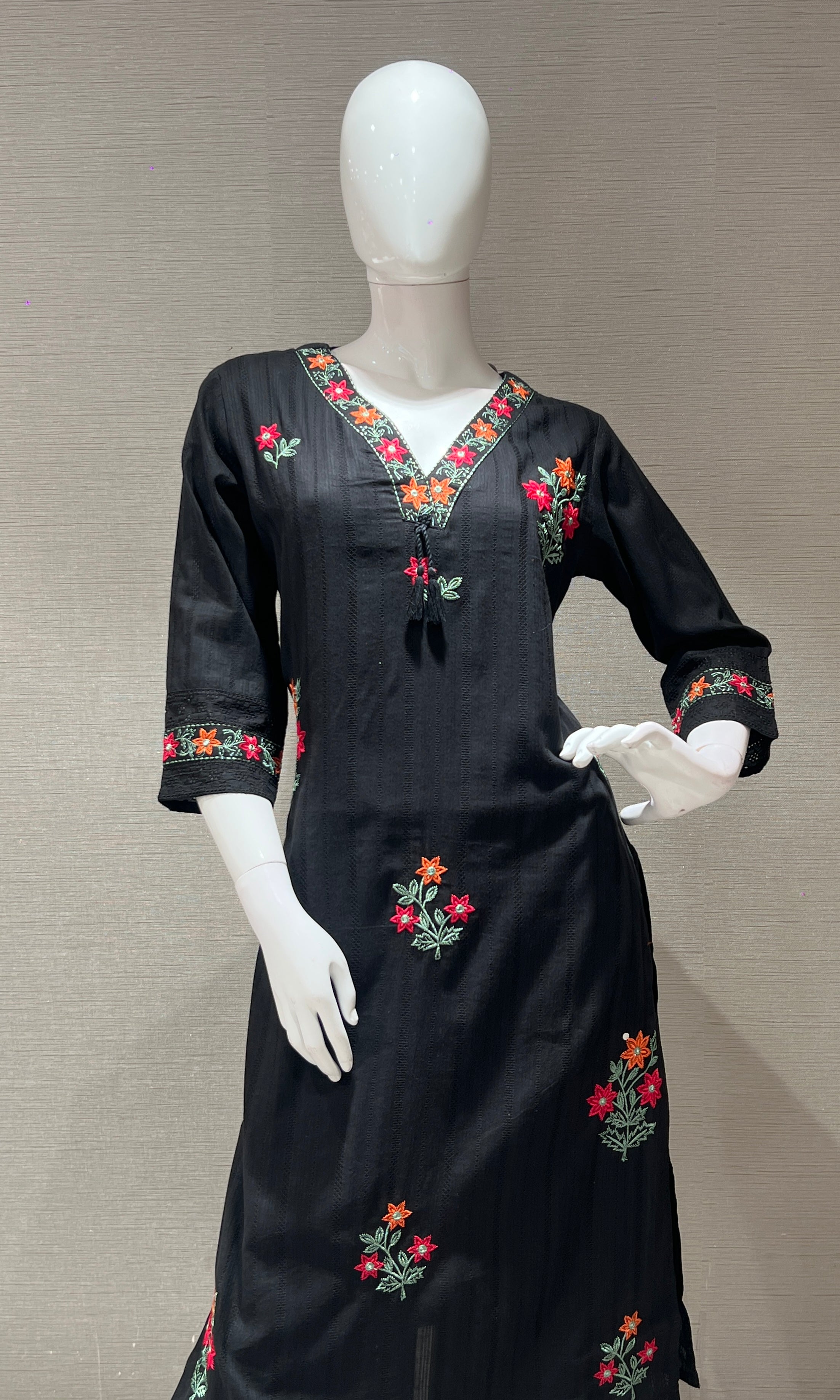 Black FLORAL EMBROIDERED kurta set