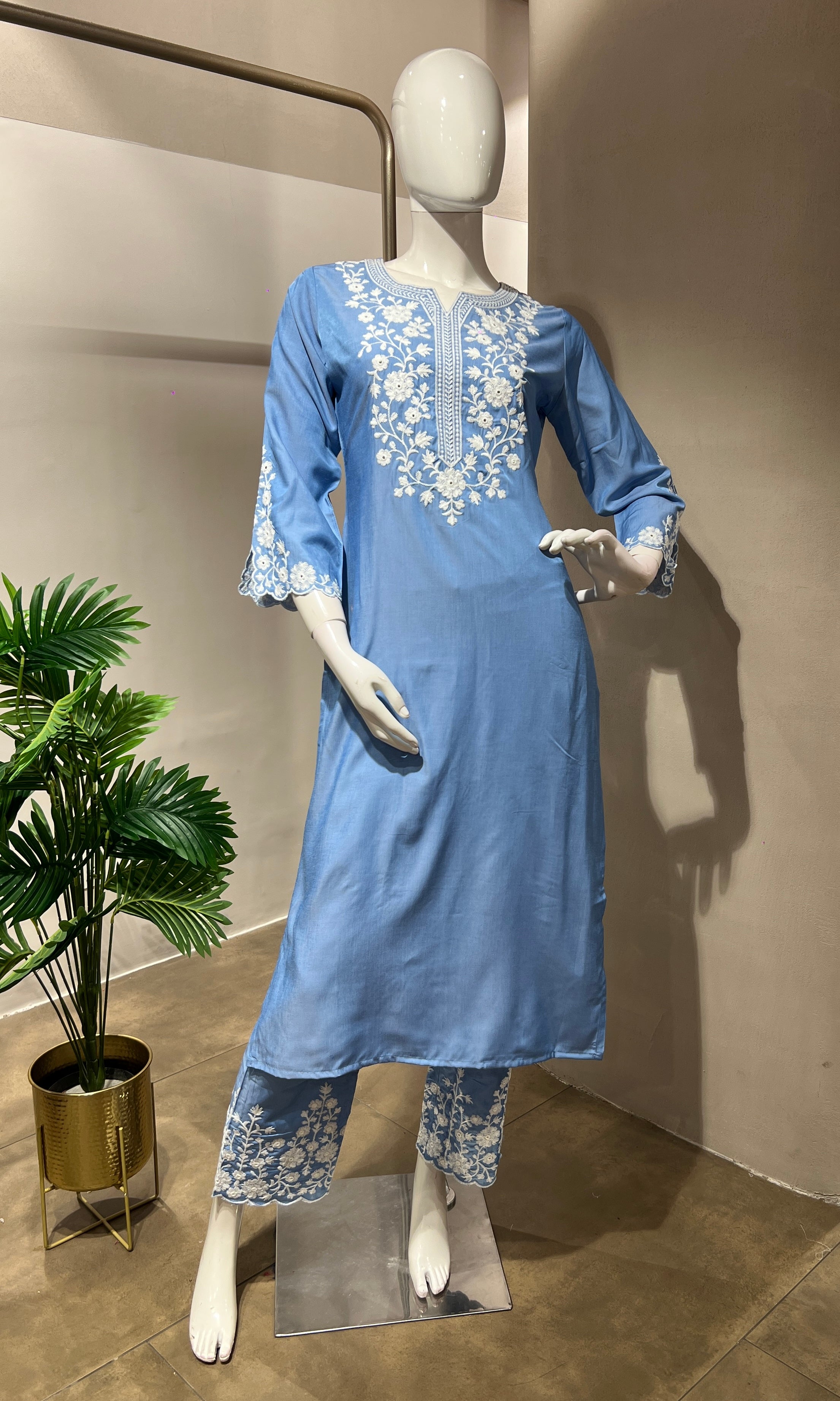 BLUE lucknowi chikankari kurta ser