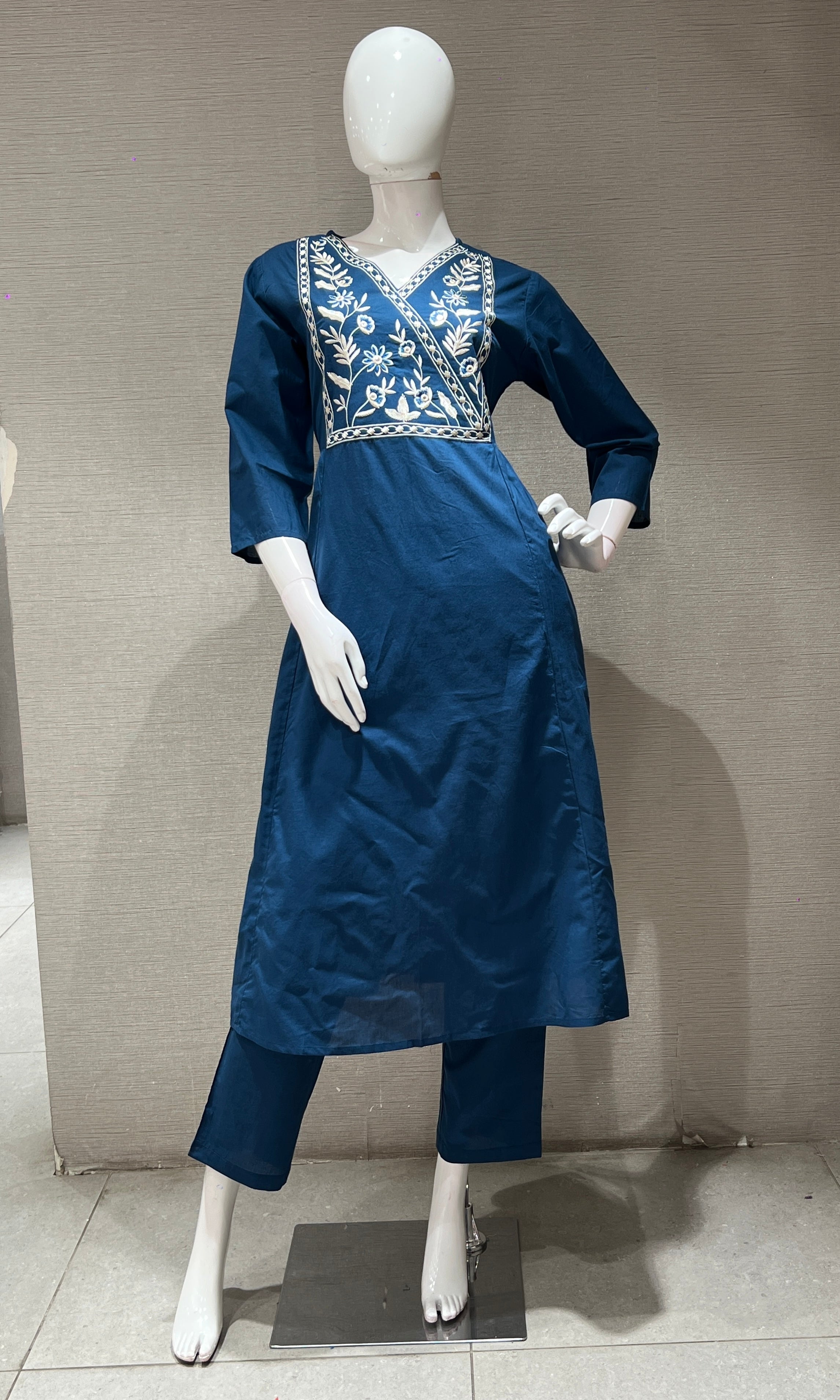 NAVY BLUE FLORAL THREAD EMBROIDERY kurta set