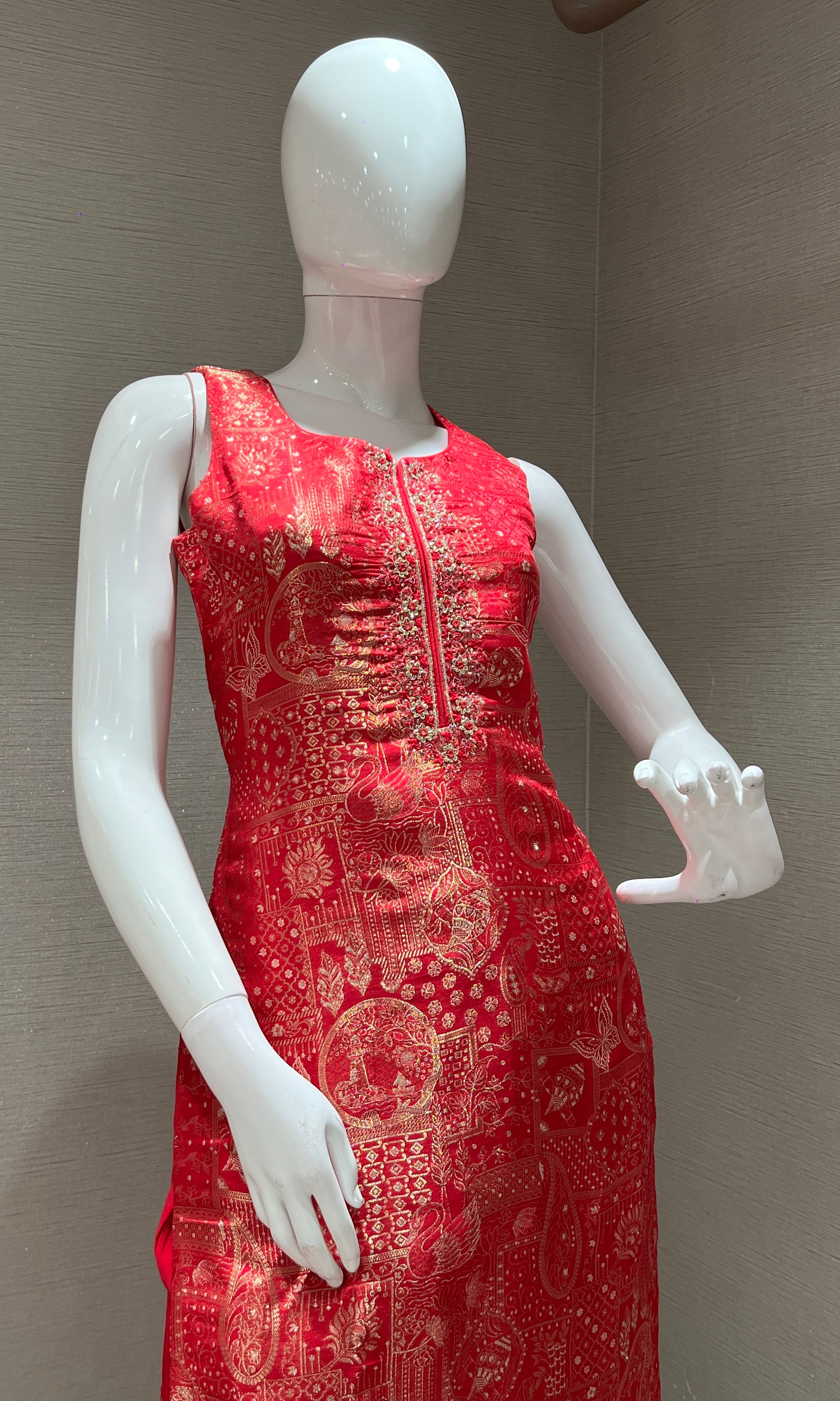 PINK ETHNIC KURTA SET WITH WOVEN DUPATTA
