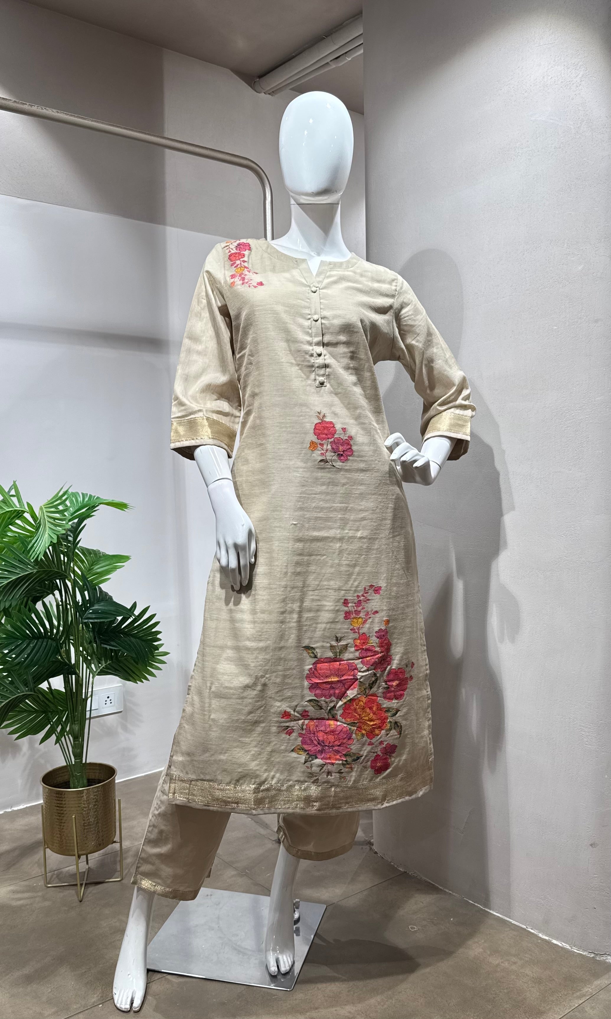 Cream floral motif printed kurta set