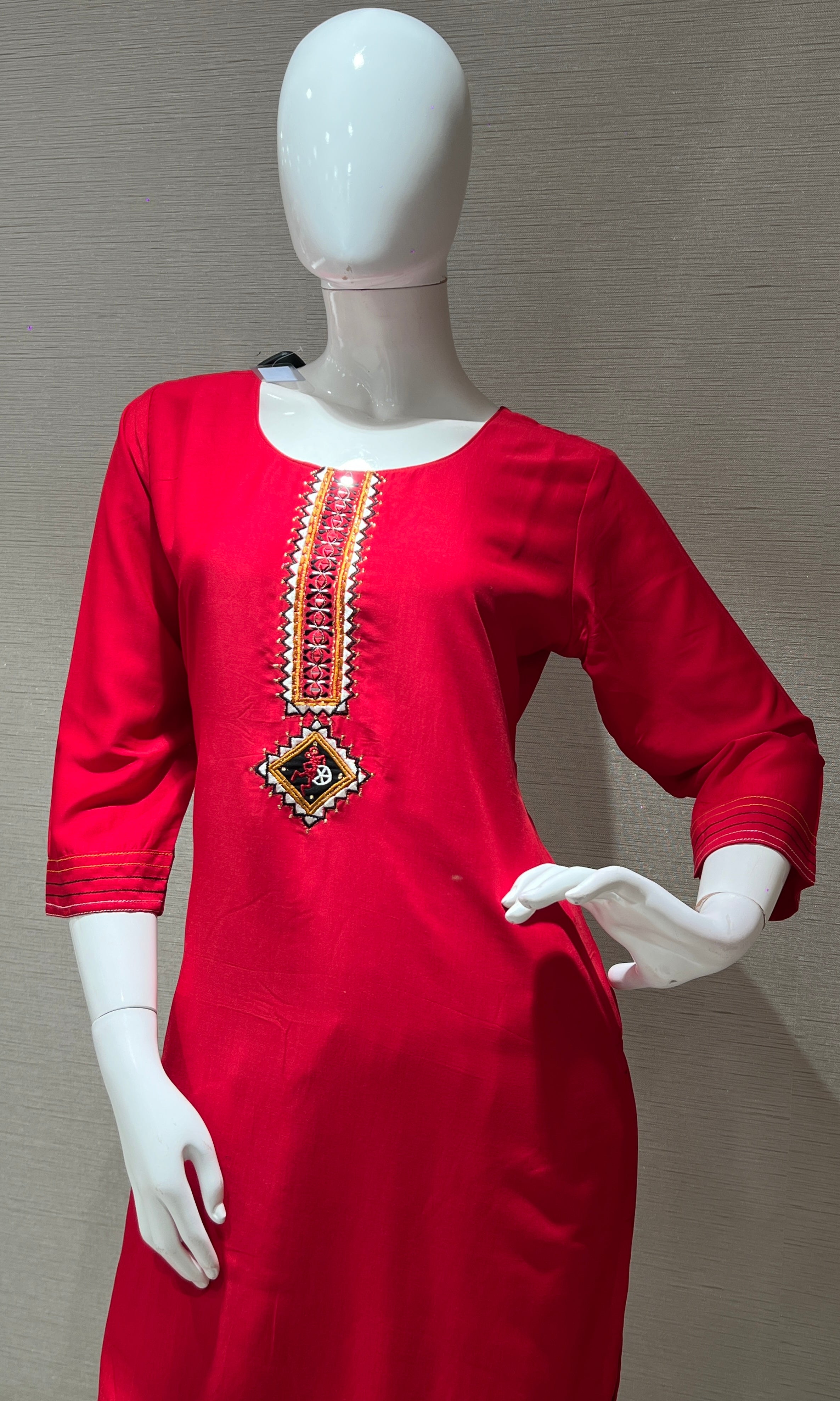 red kurta set with contrast dupatta