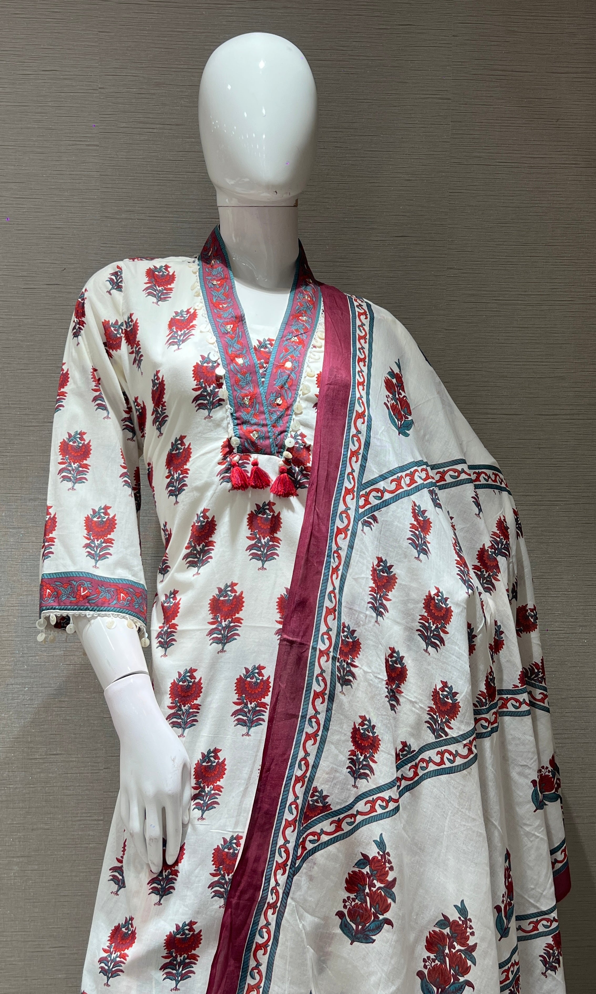 White A LINE kurta set