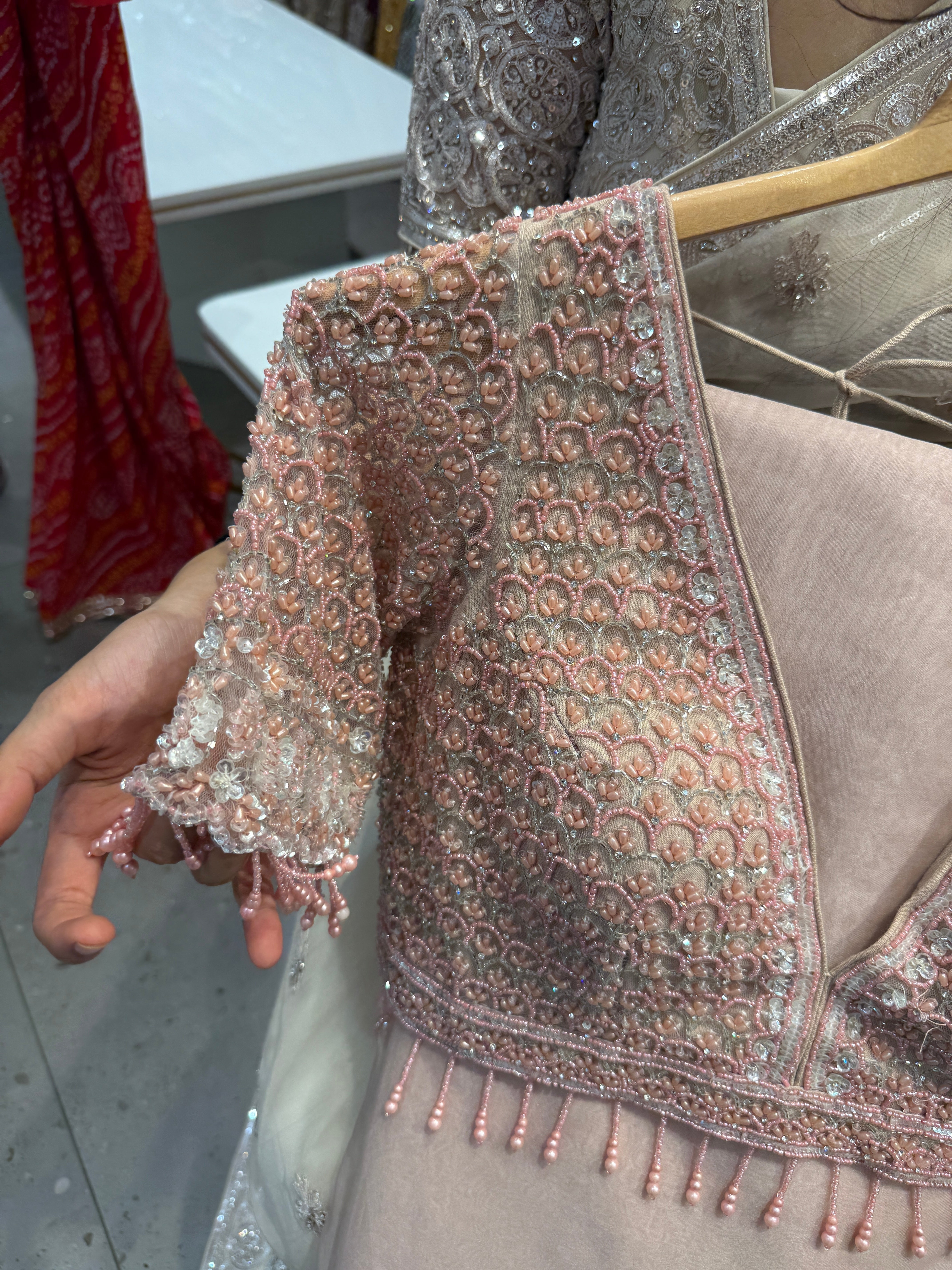 Onion pink saree with ready blouse 1888
