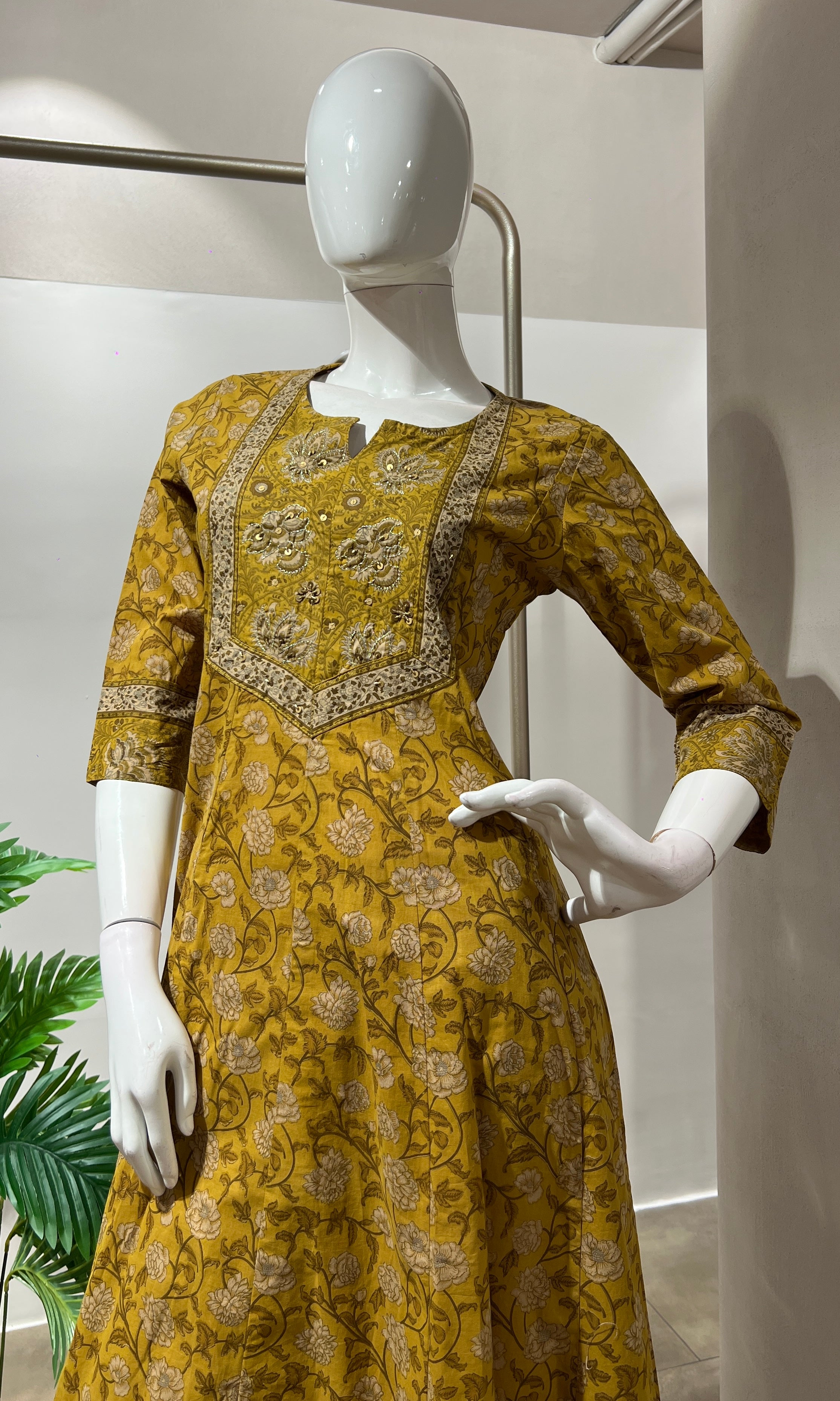 YELLOW ETHNIC PRINTED KURTA SET